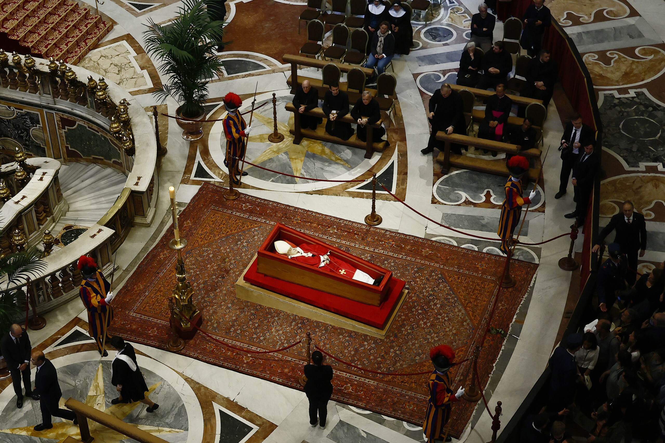 19,430 have paid homage to Pope Francis so far