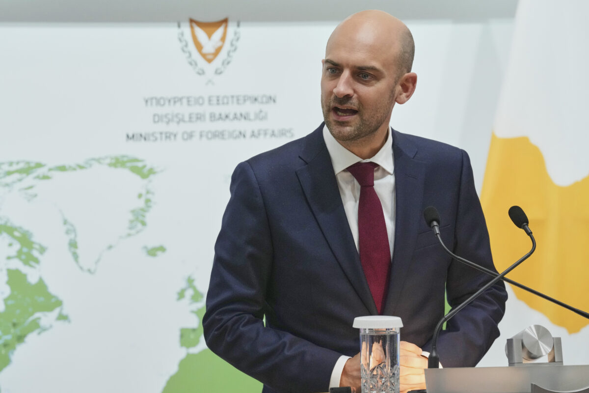 Ukraine, France: “If Putin refuses to meet with Zelensky, sanctions must be tightened”