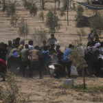 Middle East: media reports 18 Palestinians killed in Gaza since dawn, 13 while queuing for aid