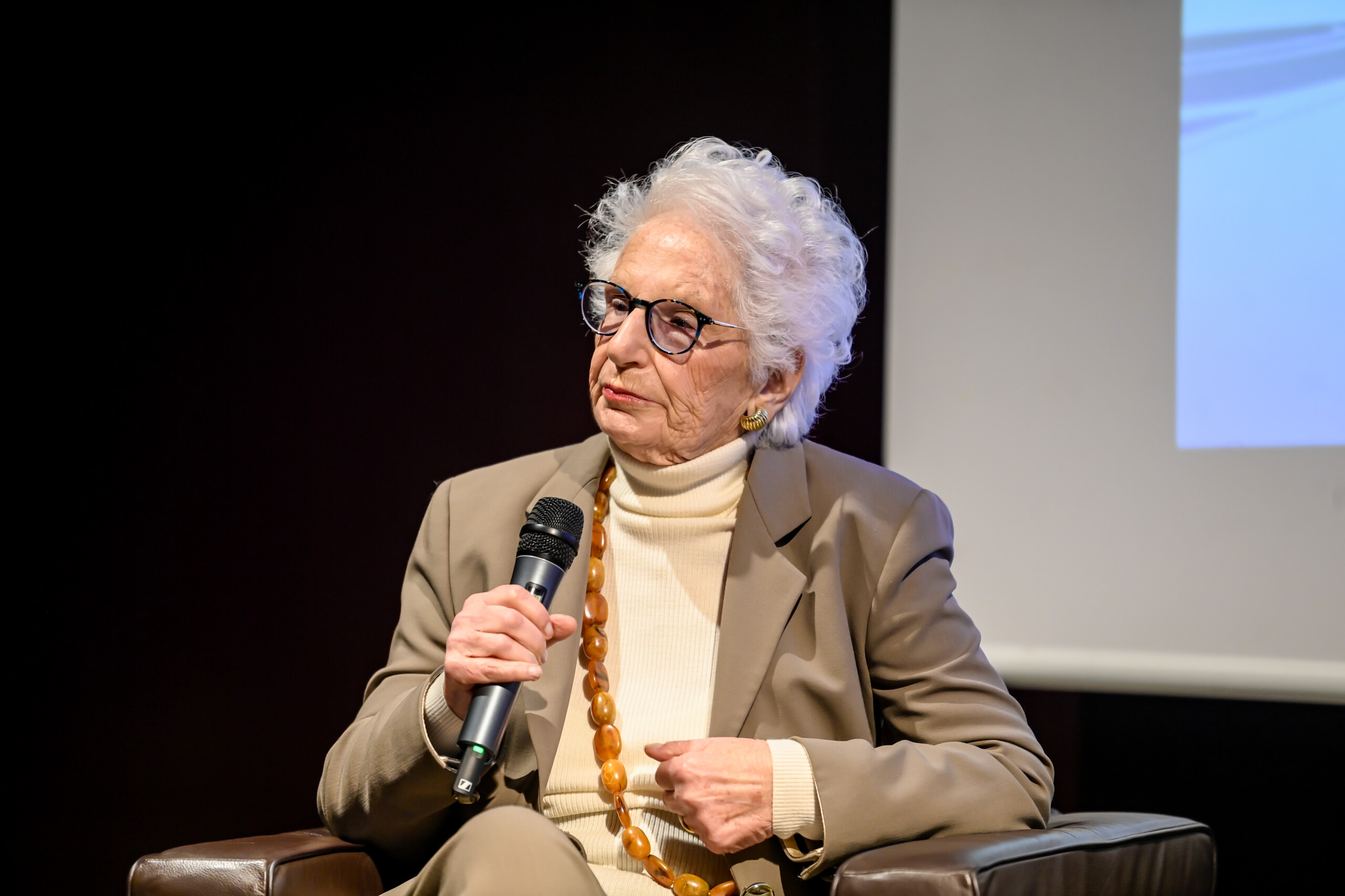 April 25, Schlein: "The Democratic Party stands with Segre, a beacon against hatred and indifference"