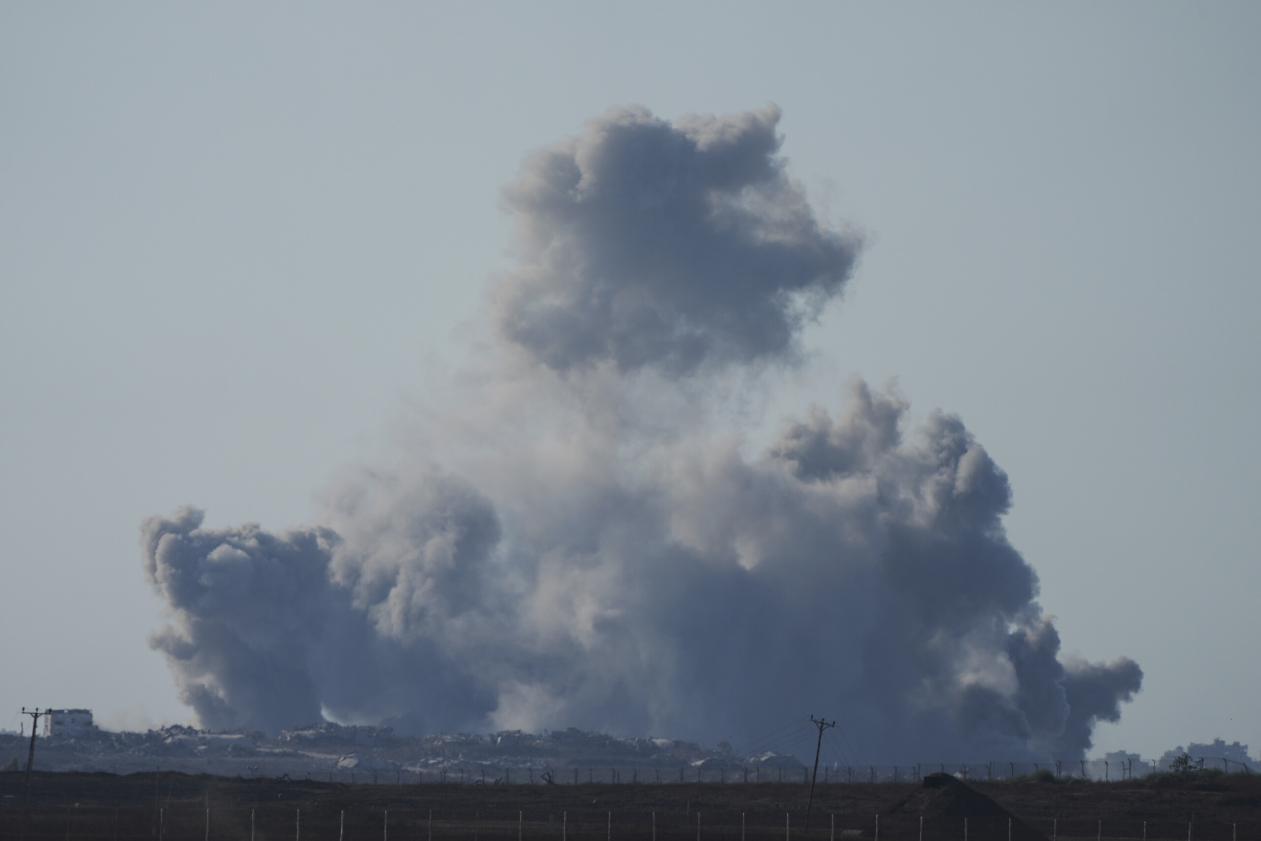 At least 25 killed since dawn in Gaza in Israeli attacks At least 25 killed since dawn in Gaza in Israeli attacks