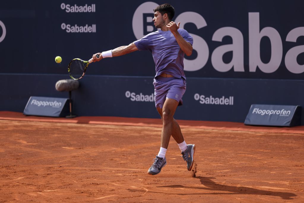 ATP Barcelona, Alcaraz reaches semifinals: De Minaur defeated in straight sets