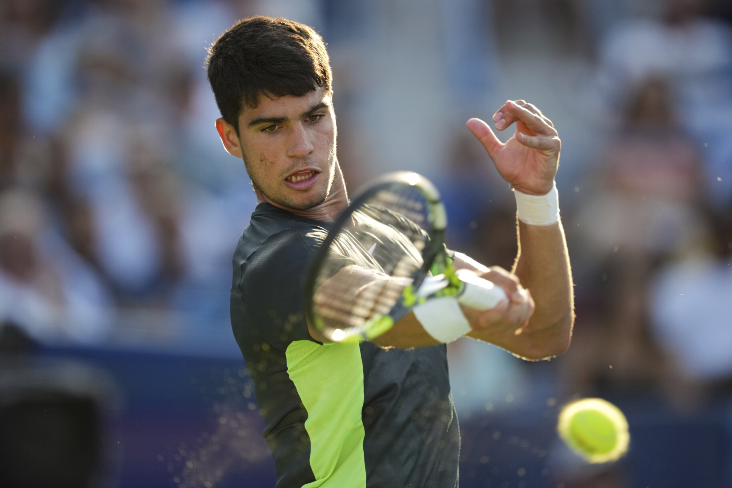 ATP Cincinnati, Alcaraz beats Dzumhur to reach third round
