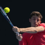 ATP Cincinnati, Nardi comes back against Shapovalov and advances to the third round