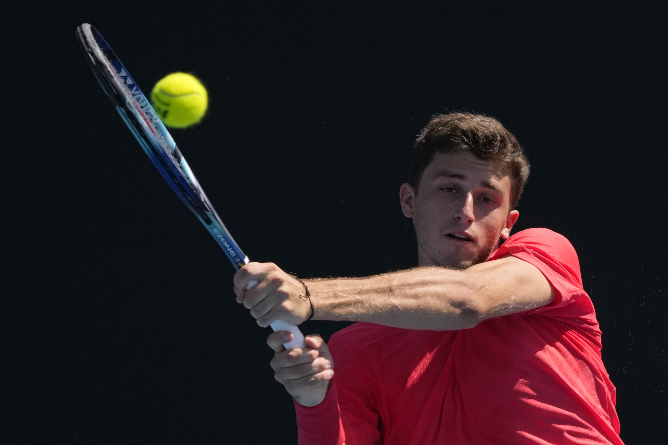 ATP Cincinnati, Nardi comes back against Shapovalov and advances to the third round
