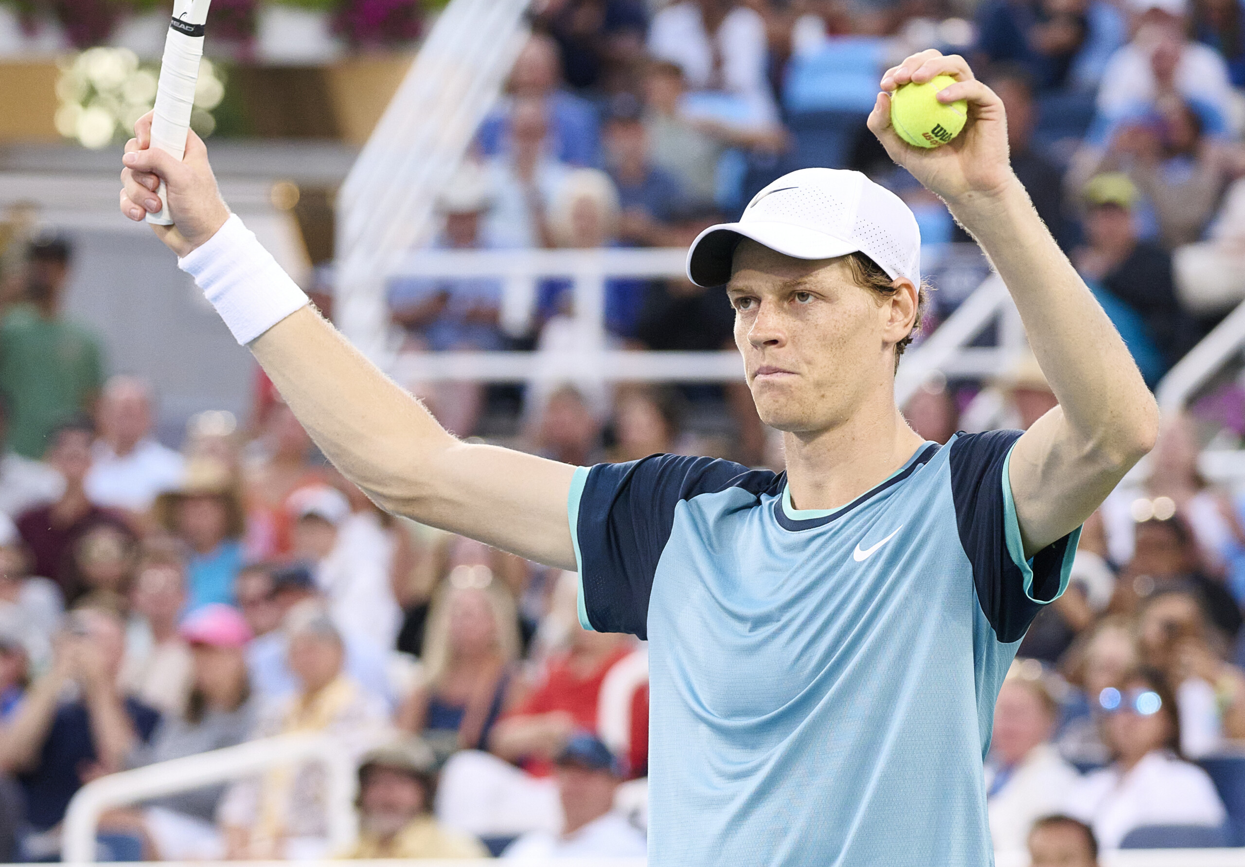 ATP Cincinnati, Sinner beats Diallo 6-2, 7-6 and advances to the round of 16