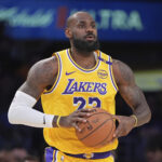 Basketball, NBA: At 40, LeBron James signs with the Lakers for another year