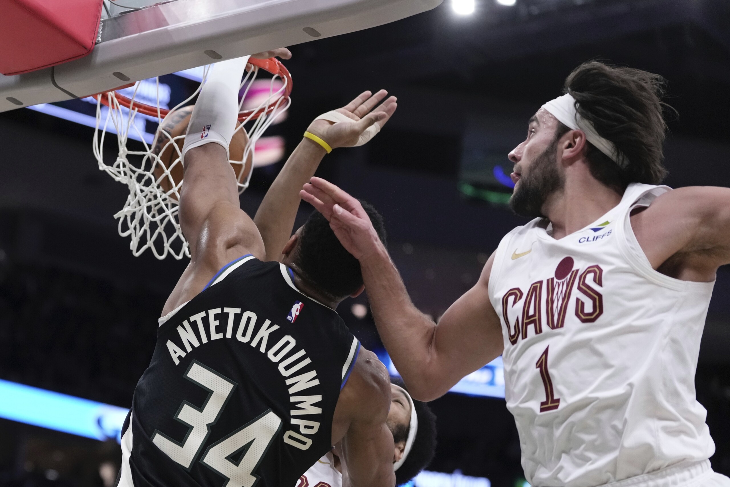 Basketball: Nba, Cleveland wins again, Oklahoma City crushes Denver Basketball: Nba, Cleveland wins again, Oklahoma City crushes Denver