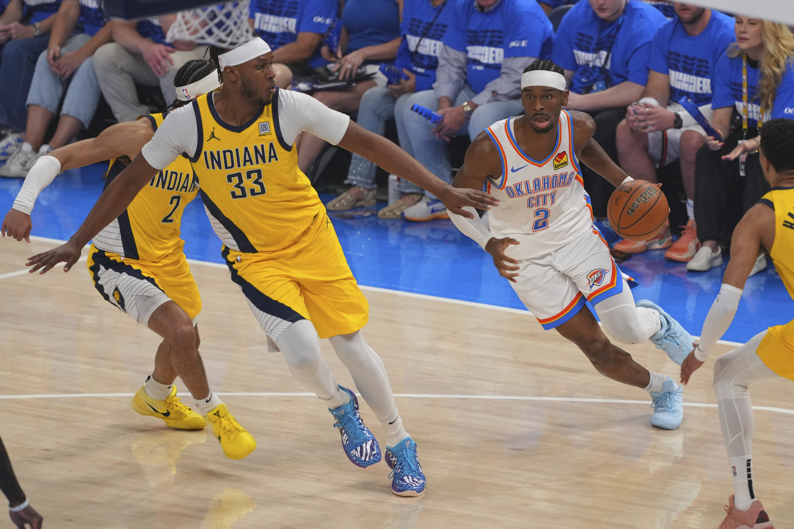 Basketball: NBA finals, Oklahoma suffers but beats Indiana and takes a 3-2 lead
