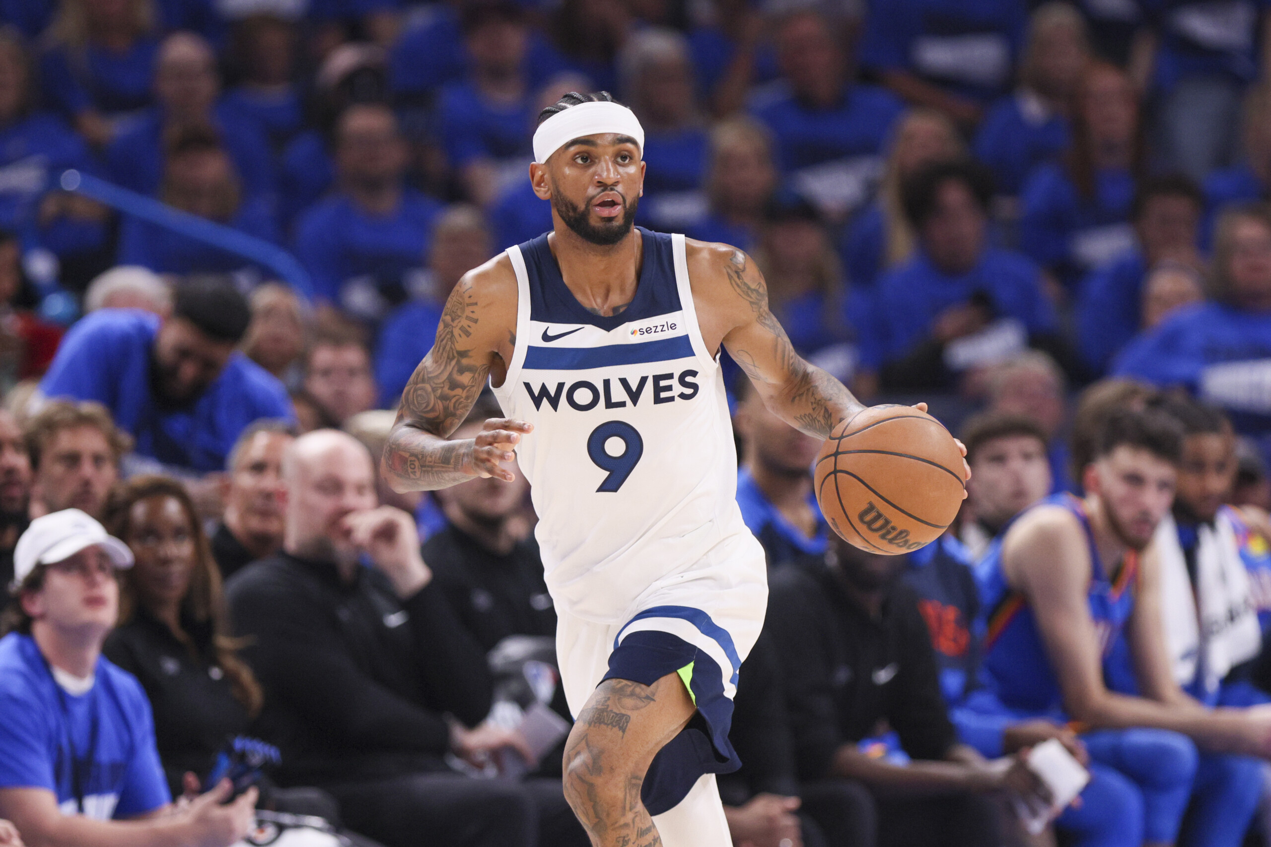 Basketball: NBA, Minnesota beats Oklahoma 143-101, Thunder lead series 2-1