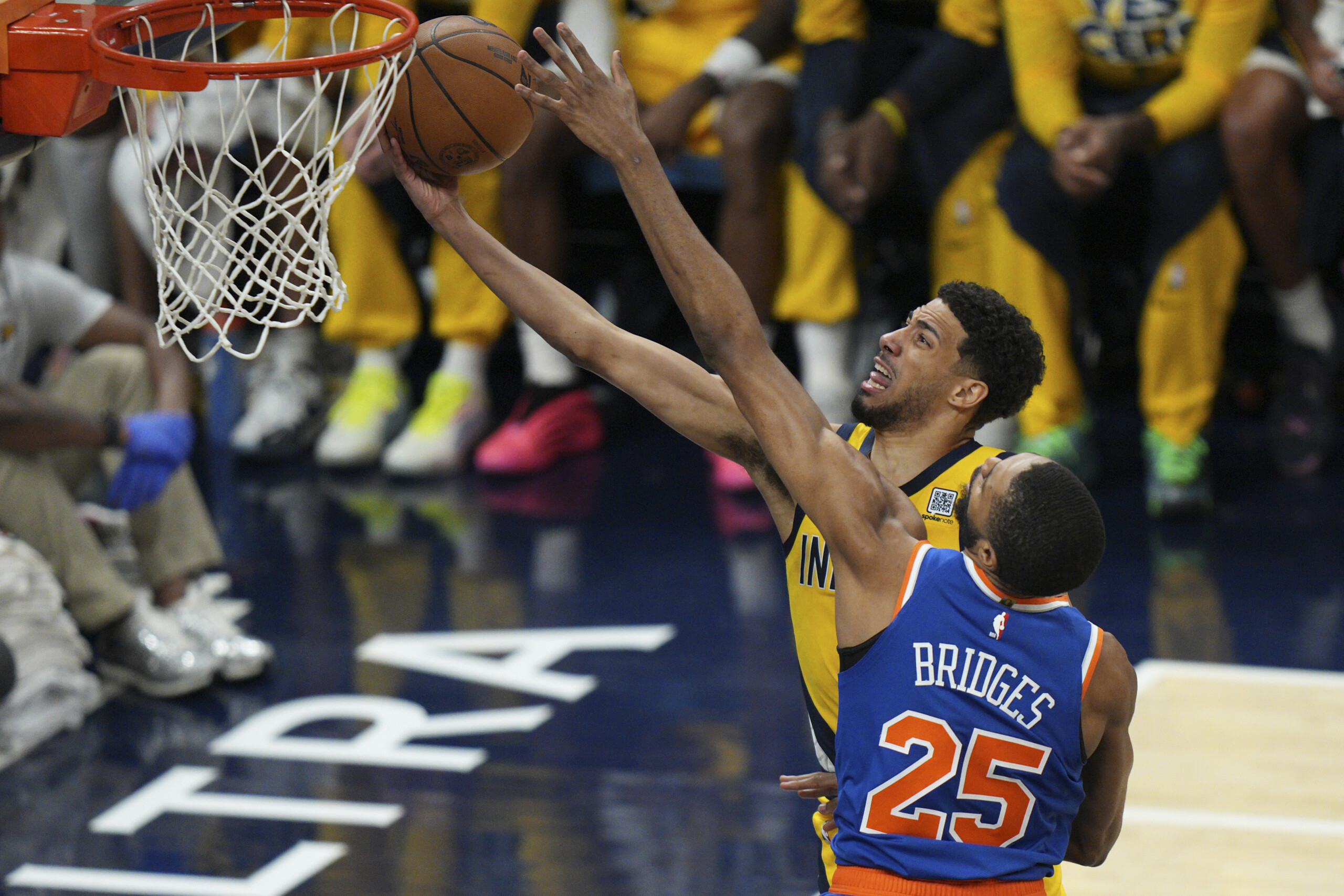 Basketball: NBA Playoffs, Indiana wins Game 6 and reaches Finals, New York falls 125–108