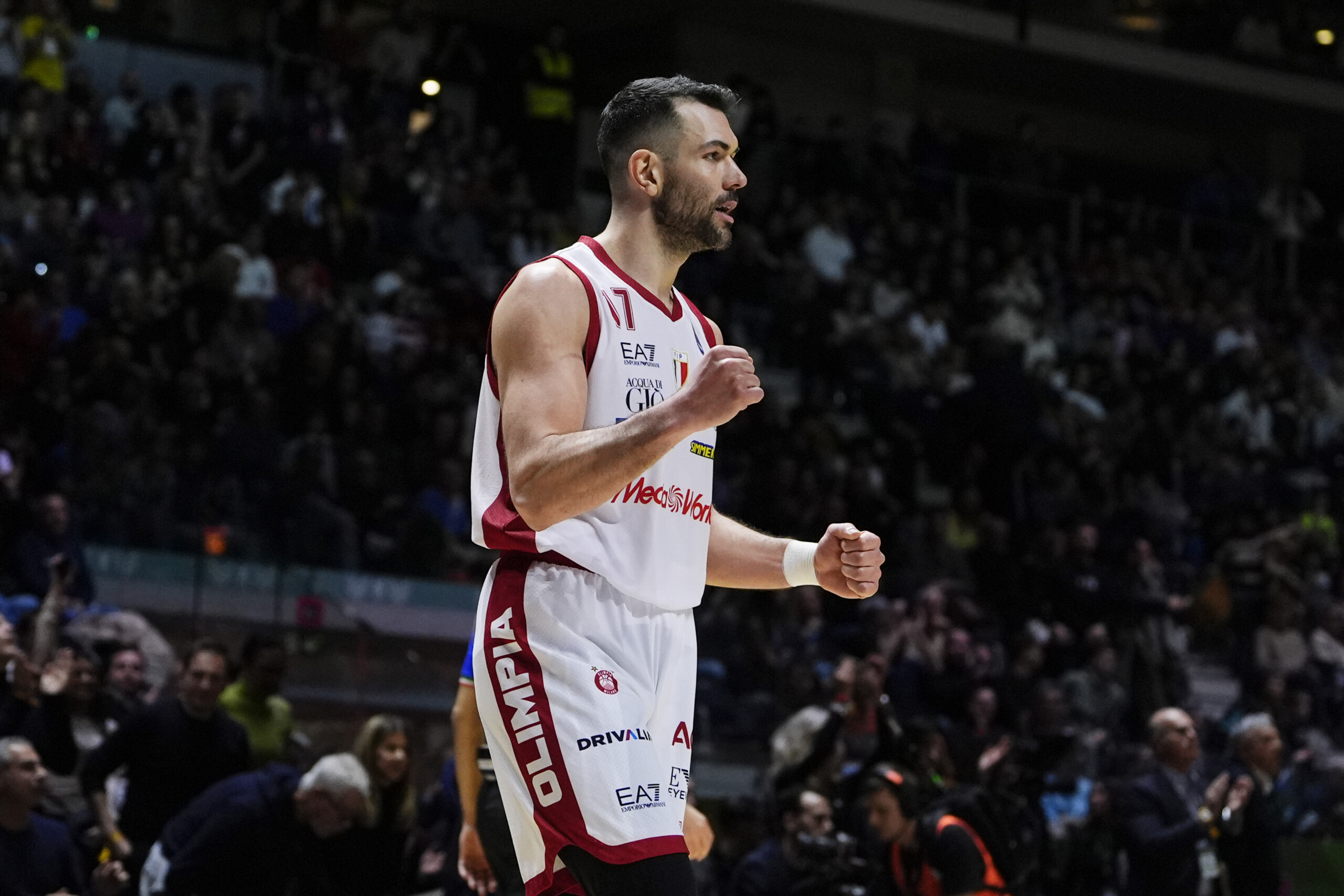 Basketball: Serie A playoffs, Milan in the semi-finals, Trento knocked out 89-82