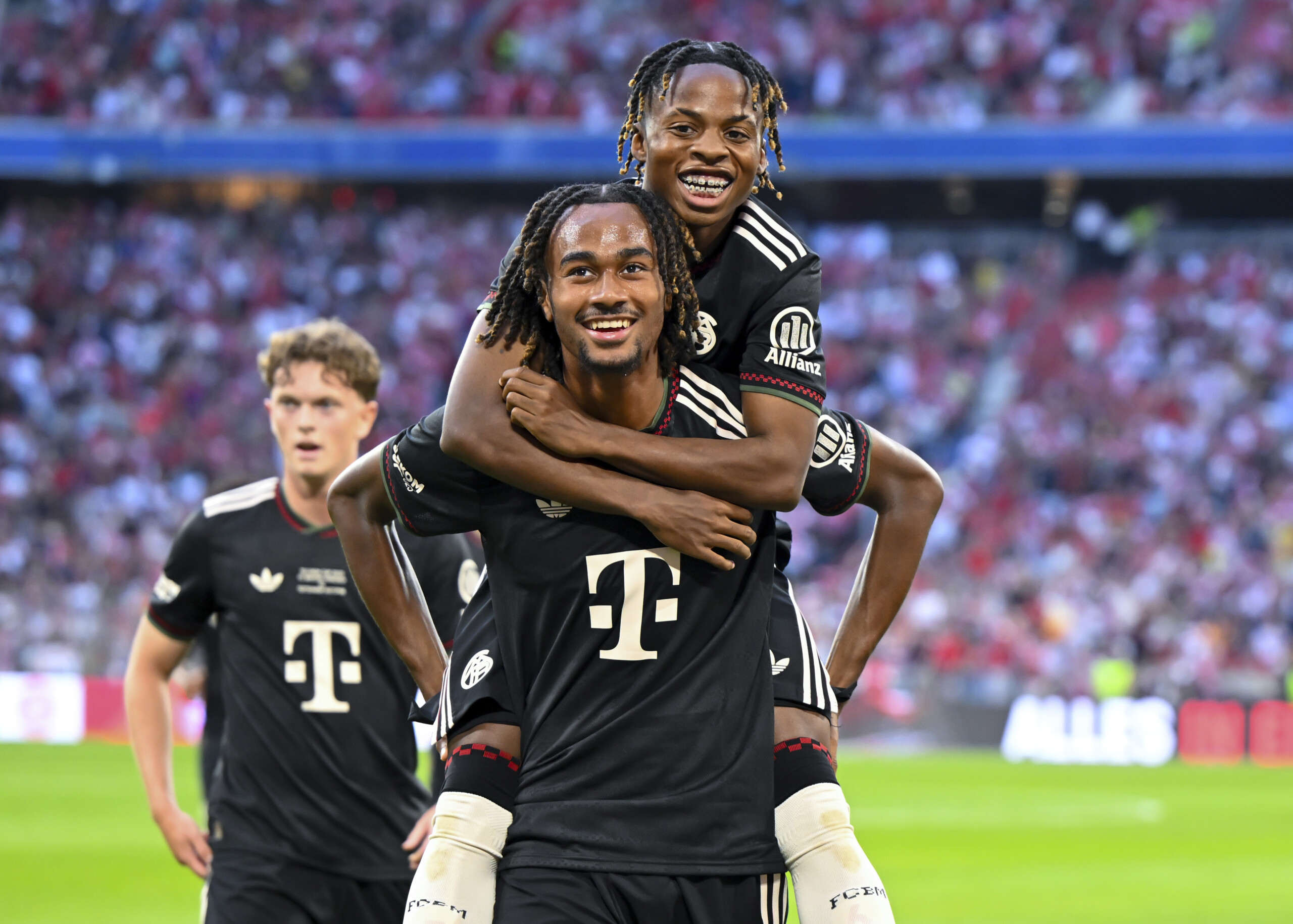 Bayern Munich crush Tottenham 4-0 in friendly match