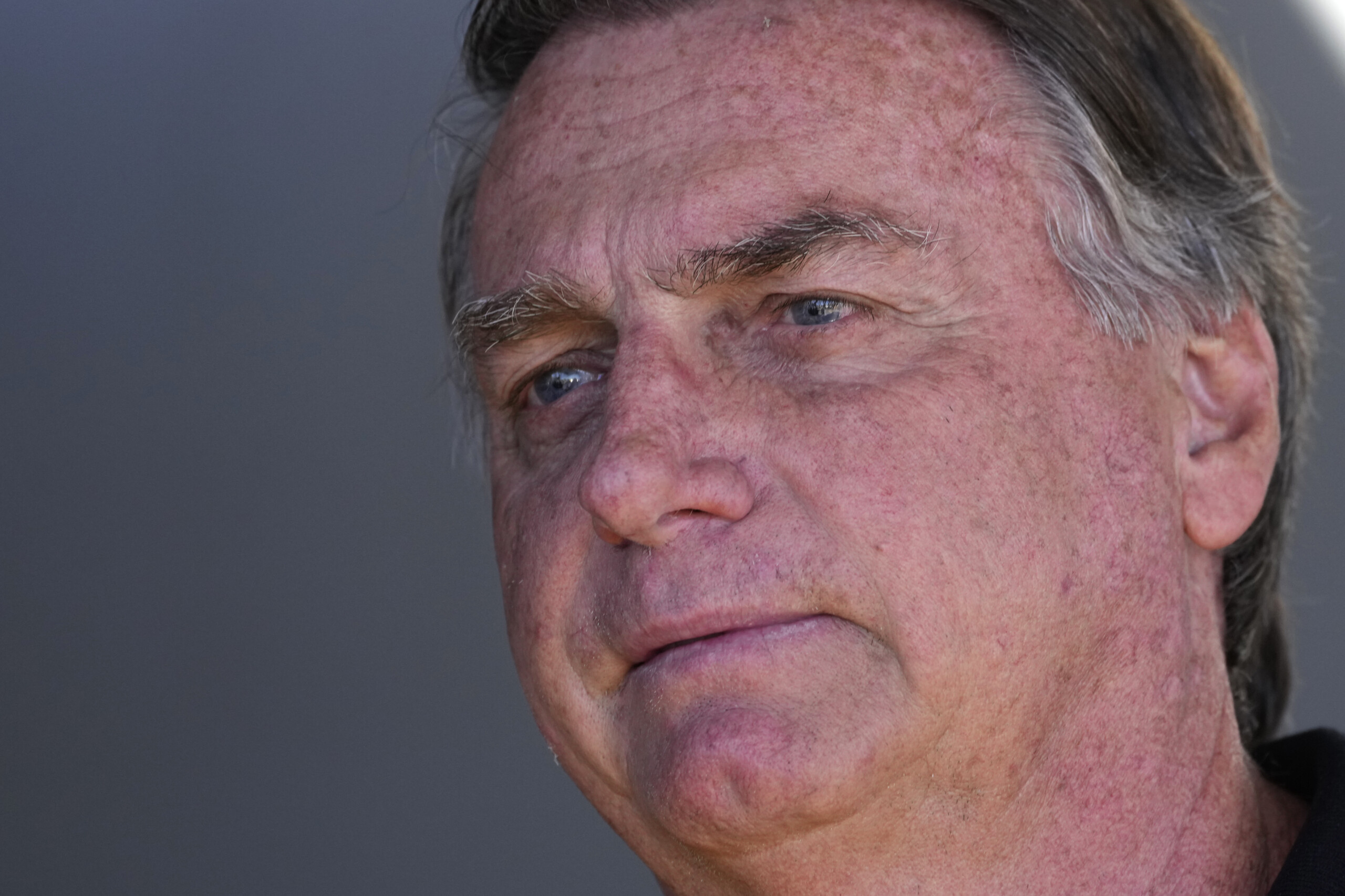 Brazil: Bolsonaro Leaves Intensive Care but Remains Hospitalized