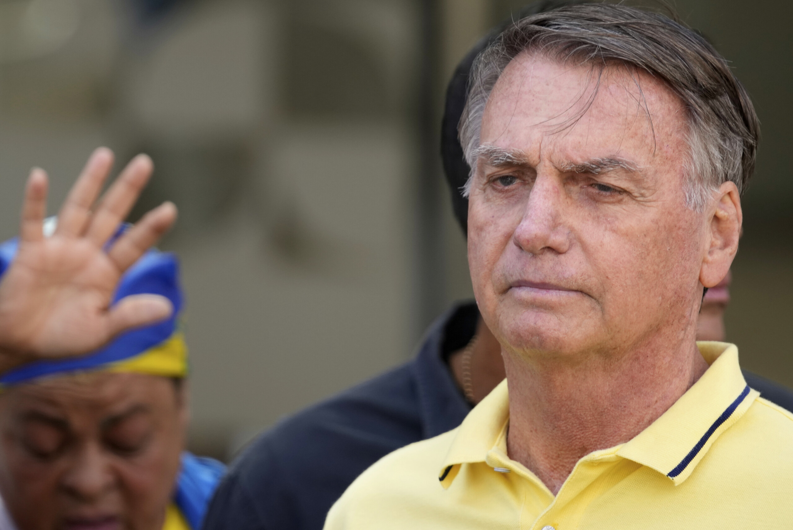Brazil, Bolsonaro suspected of money laundering: received 4 million in 1 year Brazil, Bolsonaro suspected of money laundering: received 4 million in 1 year