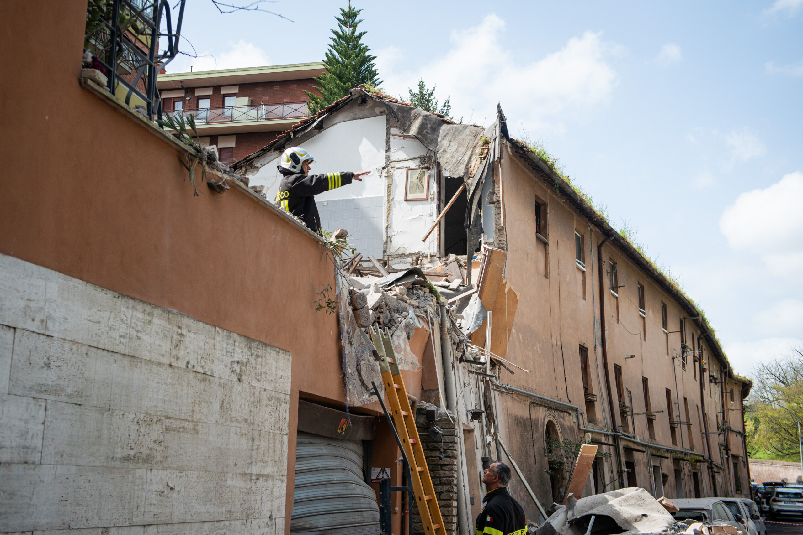 Building exploded in Rome, Italgas: ‘The meters are intact’