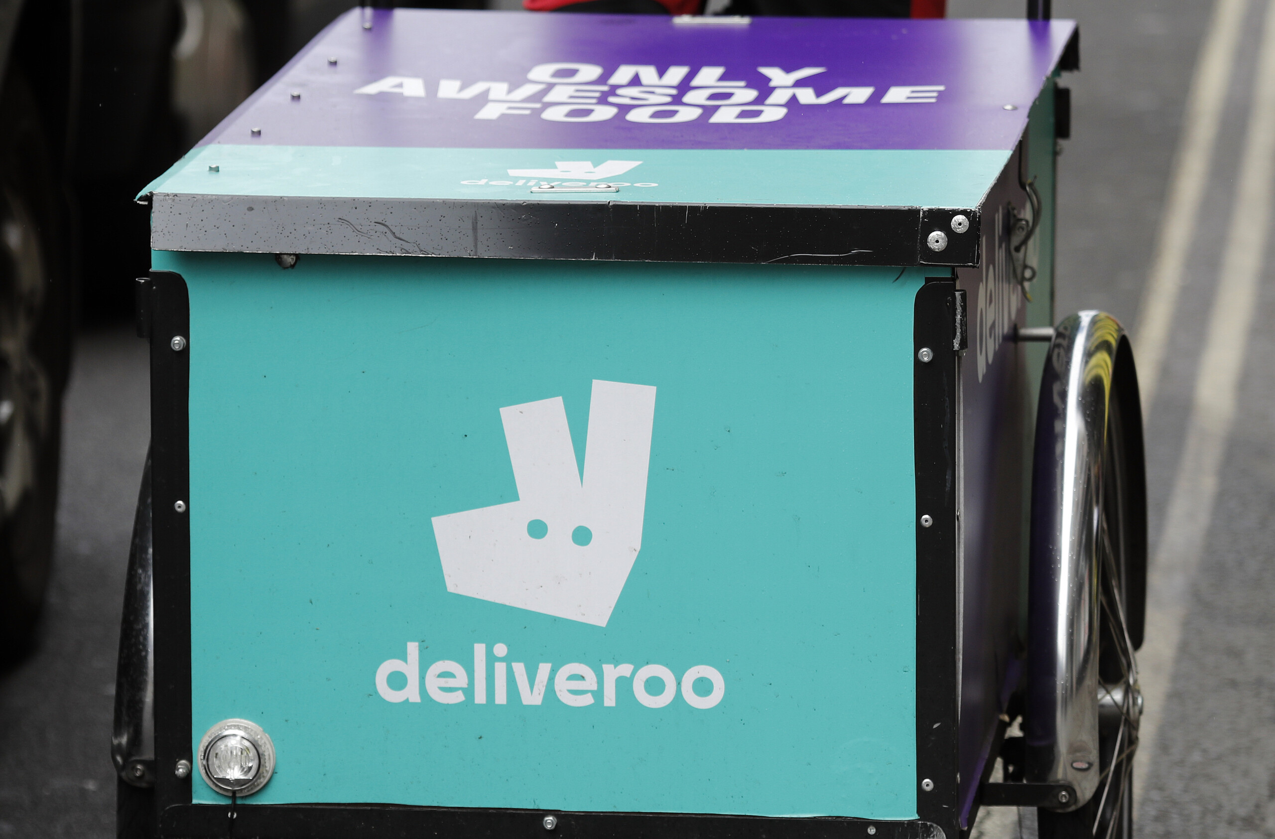Business: U.S. company DoorDash acquires Deliveroo for £2.9 billion Business: U.S. company DoorDash acquires Deliveroo for £2.9 billion