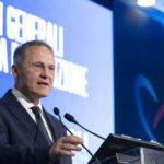 Campania, "I’m willing to run": Cirielli awaits leaders and 'calls' Calenda