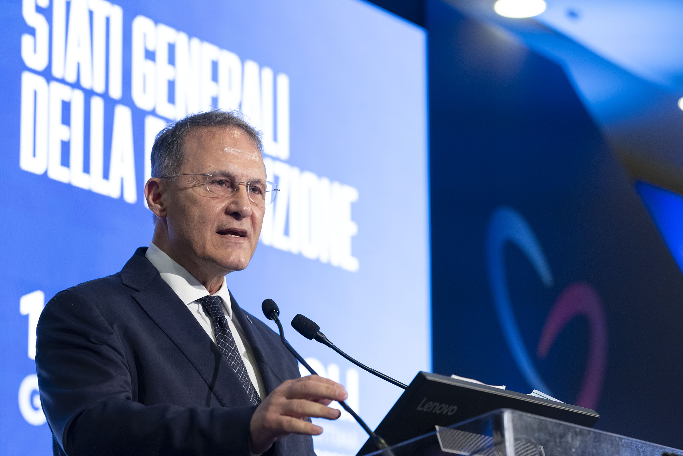 Campania, "I’m willing to run": Cirielli awaits leaders and 'calls' Calenda