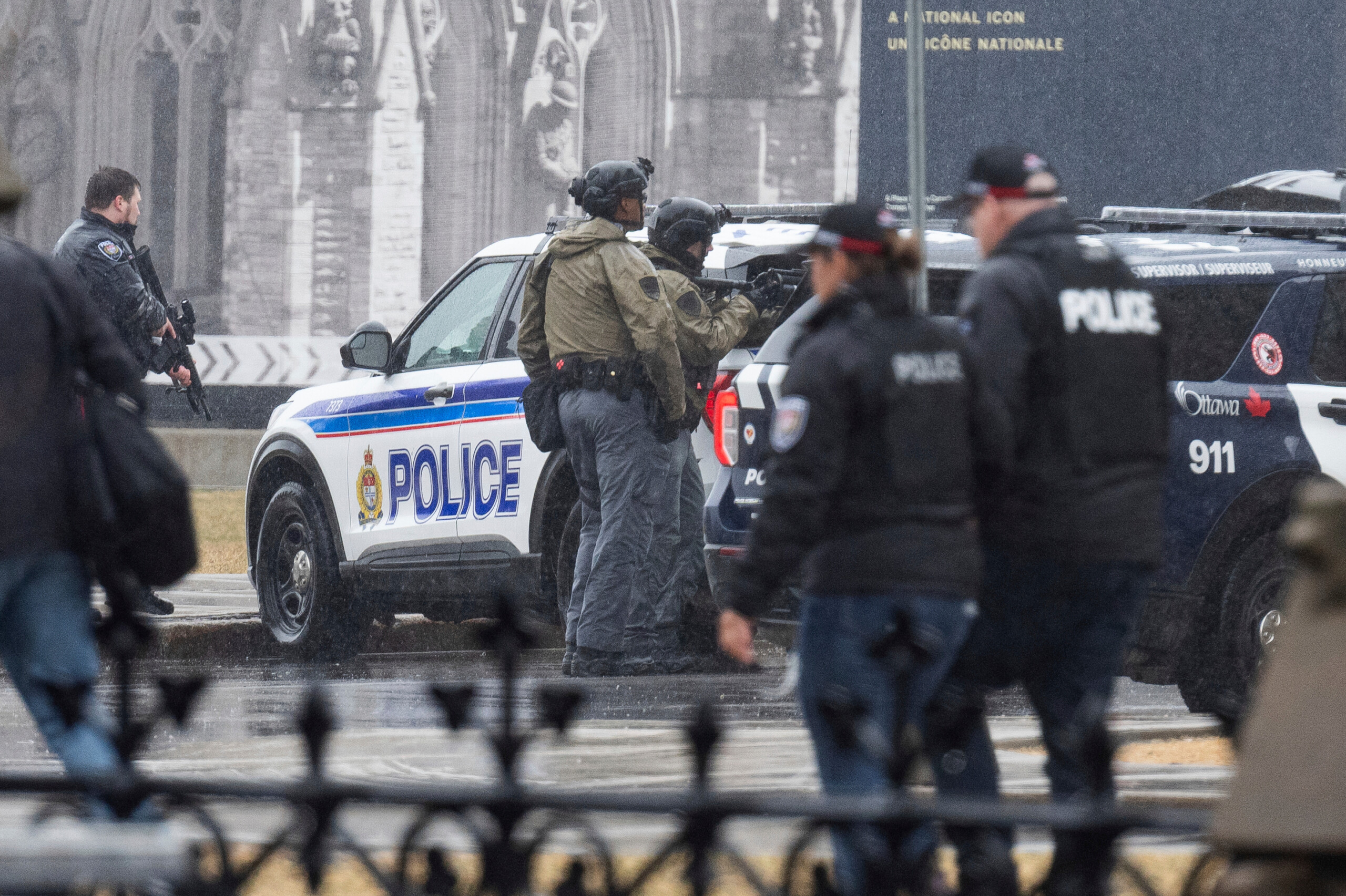 Canada: man who barricaded himself in Parliament arrested Ottawa