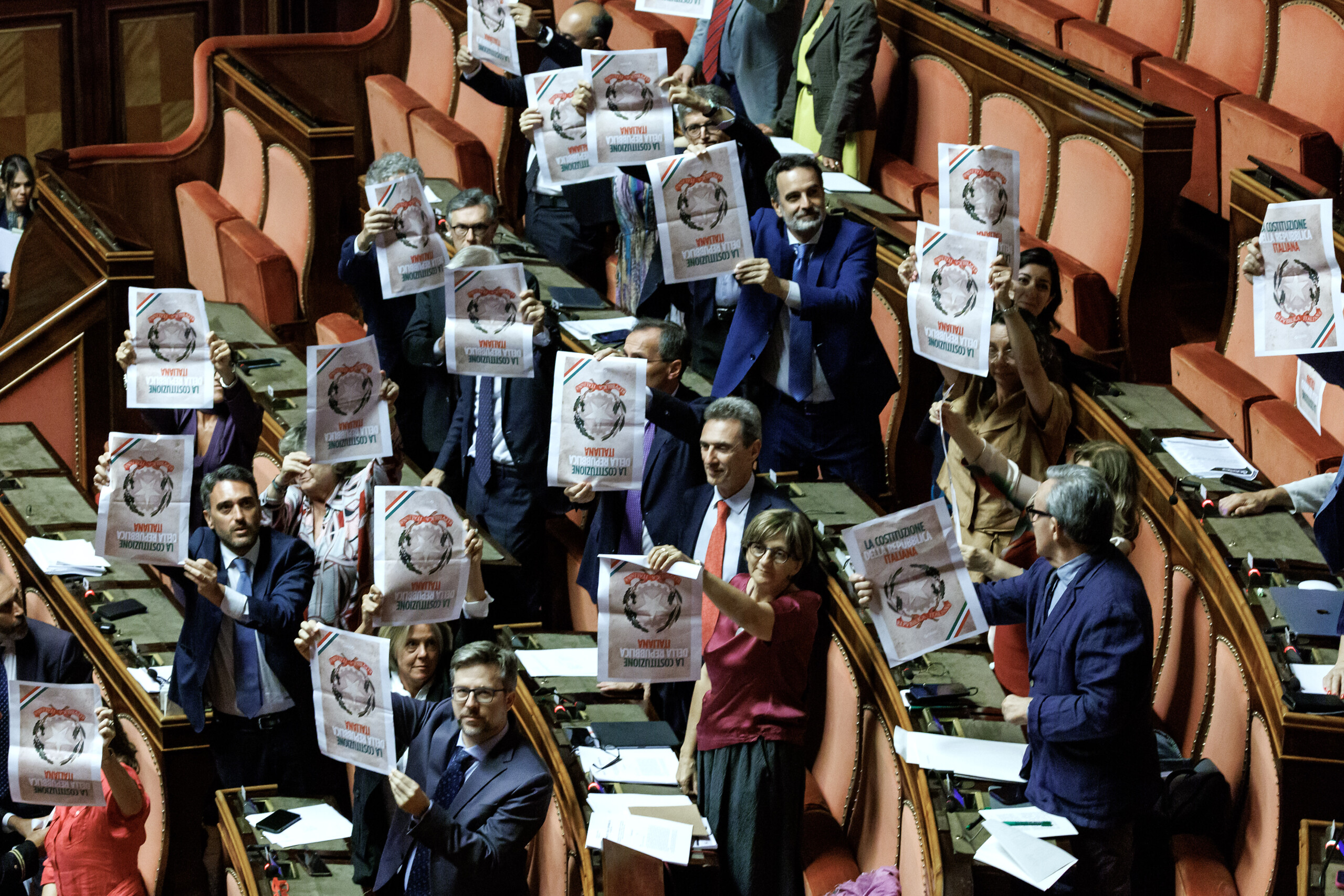 Career separation: Senate approves constitutional reform in second reading, opposition protests in the Chamber Career separation: Senate approves constitutional reform in second reading, opposition protests in the Chamber