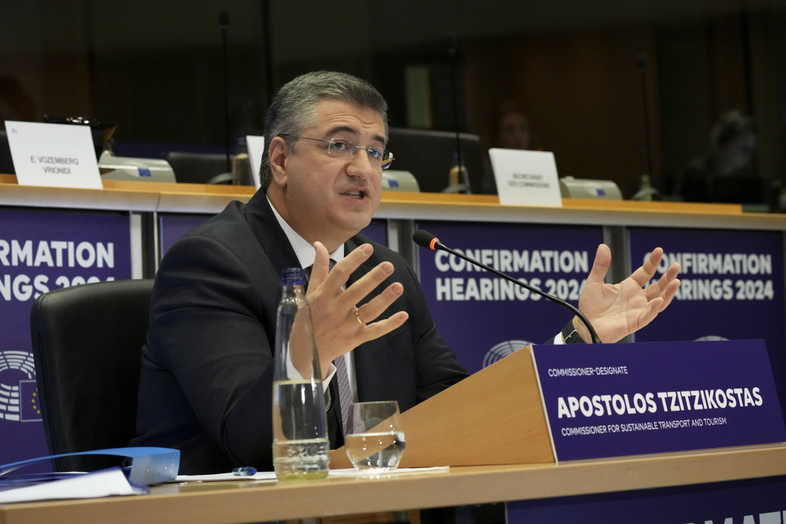 Cars: EU, revision of 2026 emissions target brought forward to second half 2025