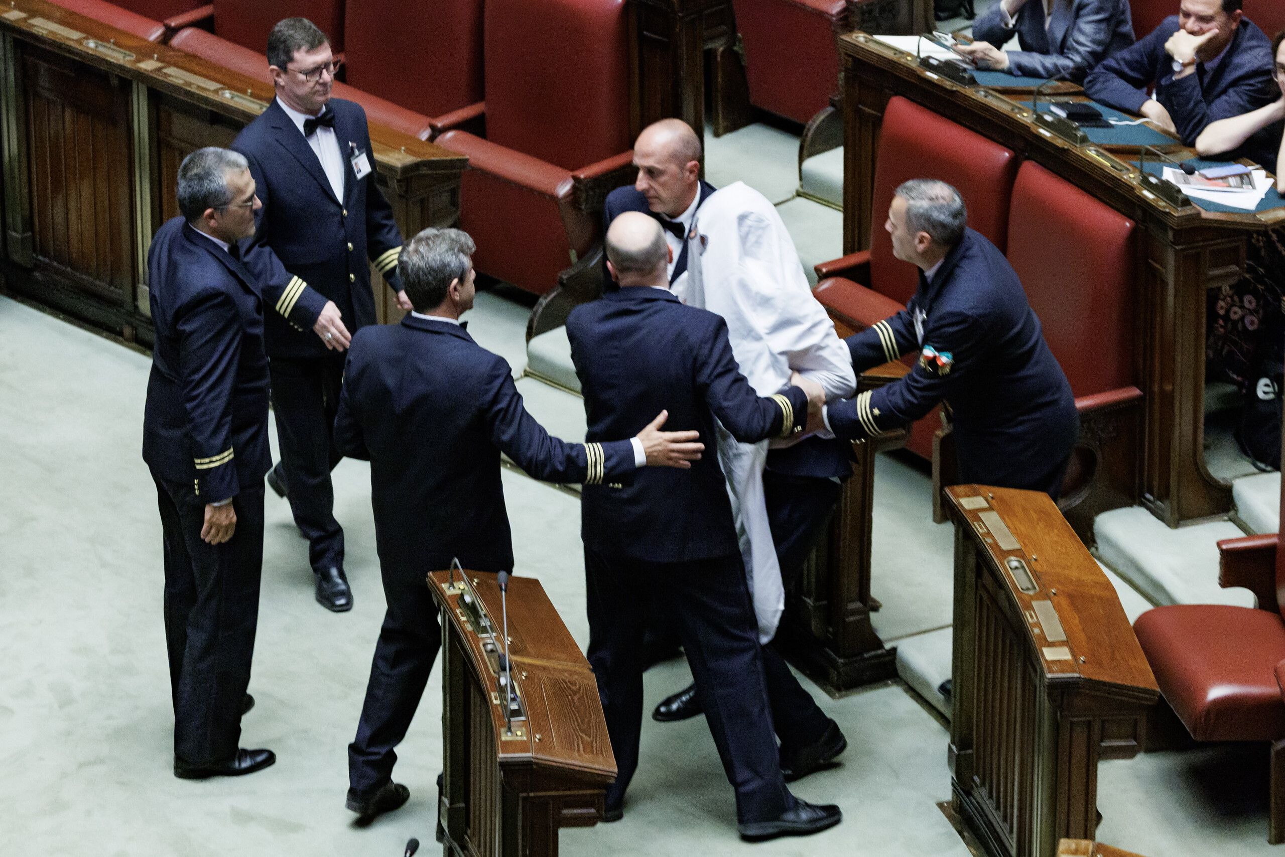 Chamber: Magi dressed as a ghost in the chamber, expelled