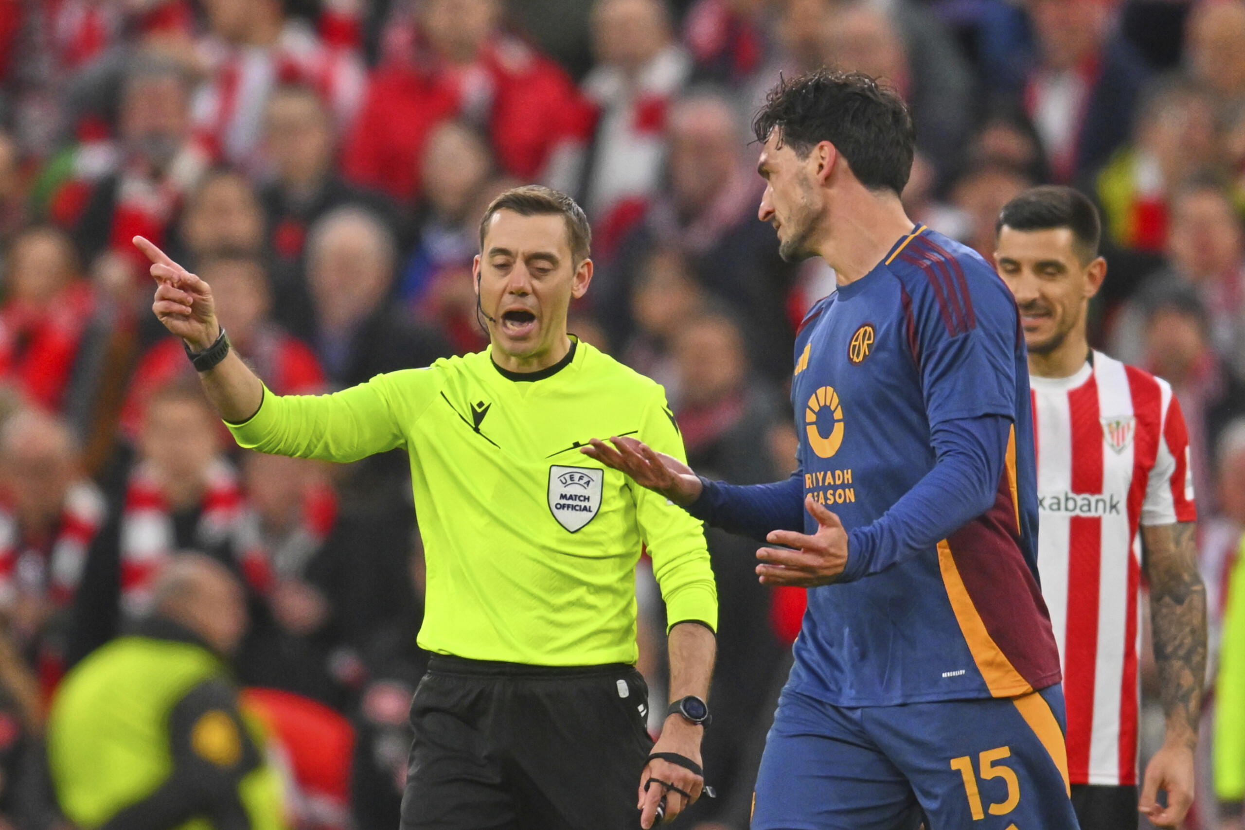 Champions League: French referee Turpin to officiate Barcelona-Inter