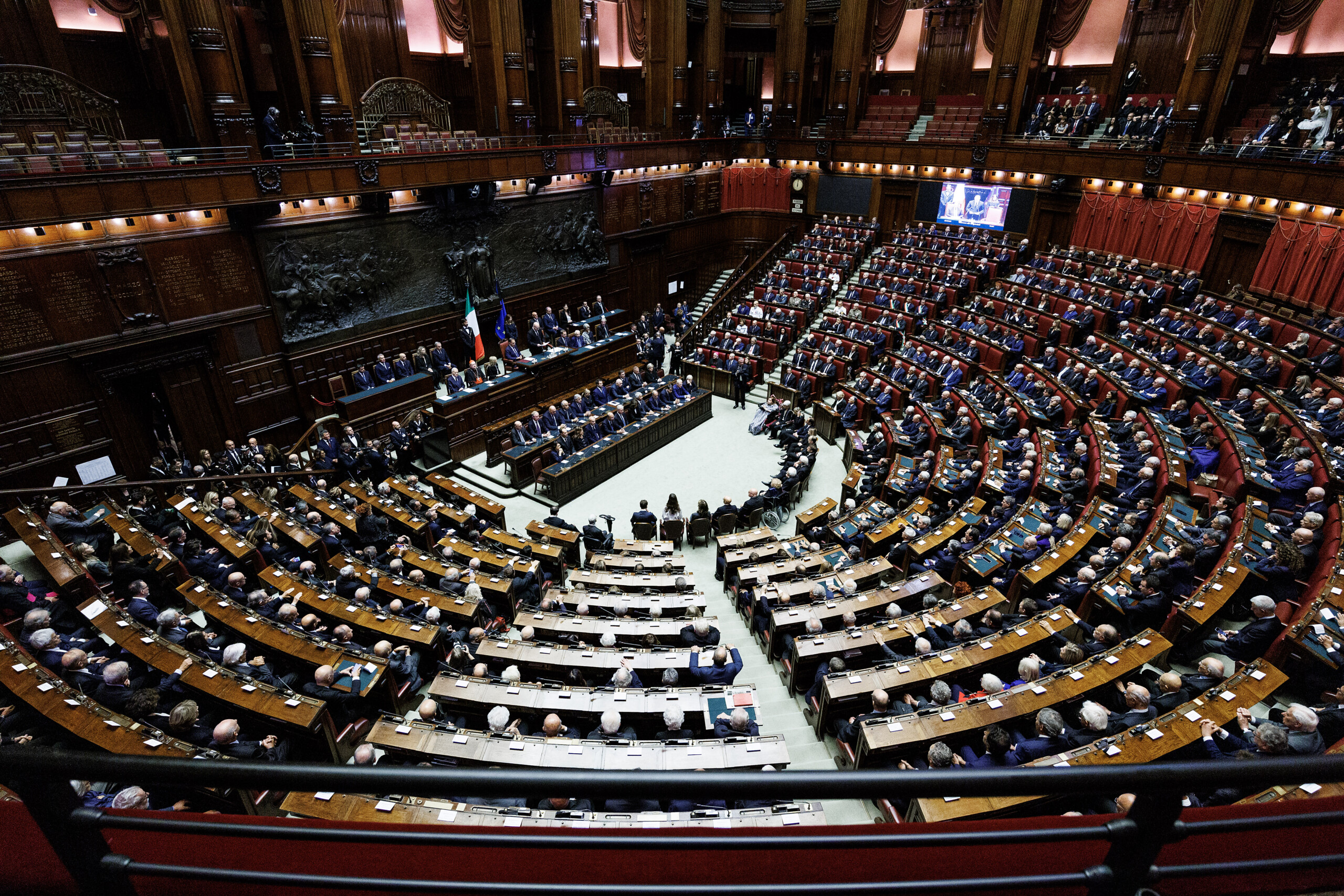 Citizenship decree, Chamber approves with 137 votes: it is now law