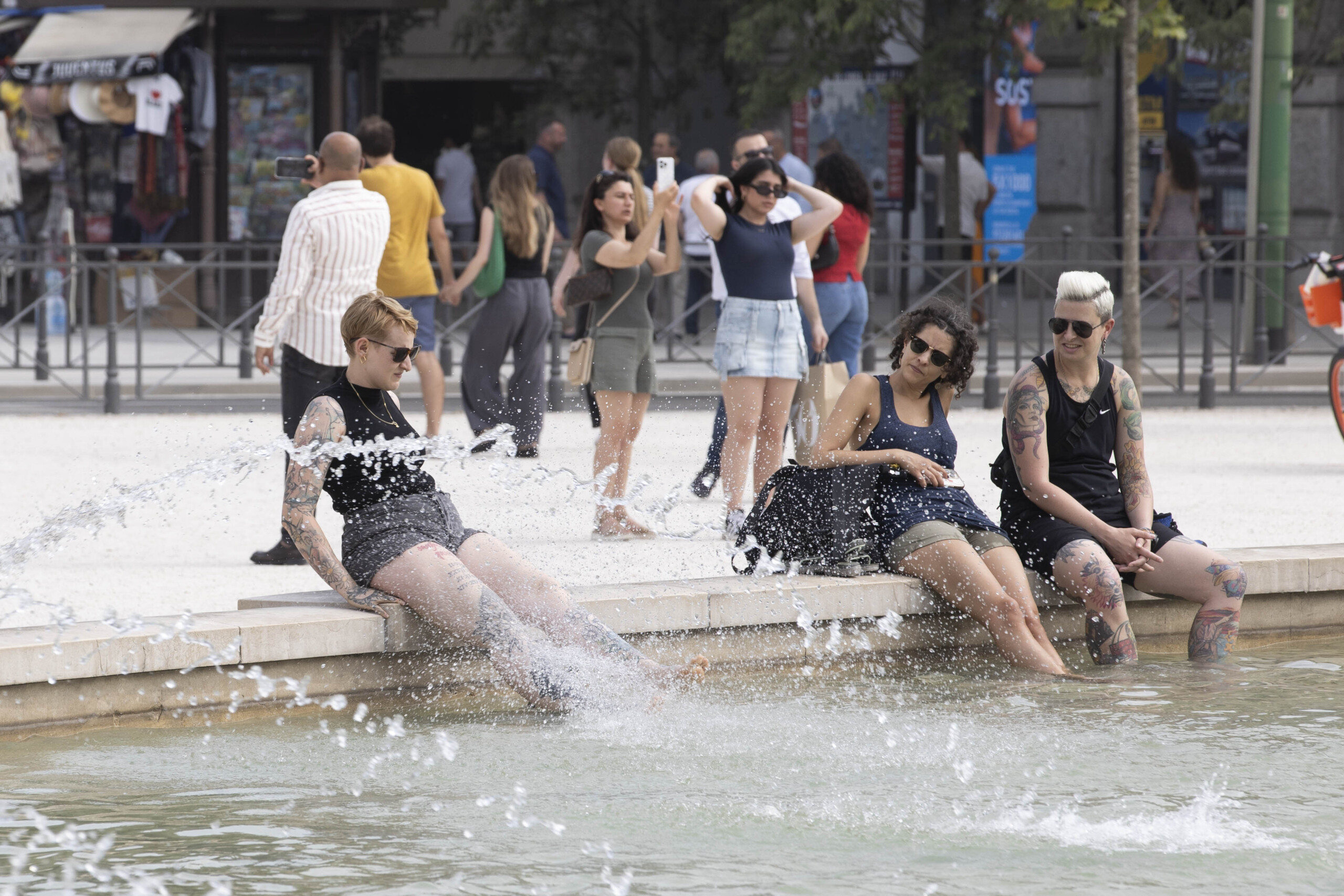 Climate, Milan is scorching: surface temperatures up to 85 degrees