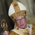 Conclave, Dolan: ‘Trump dressed as Pope? Not good, a bad figure’.