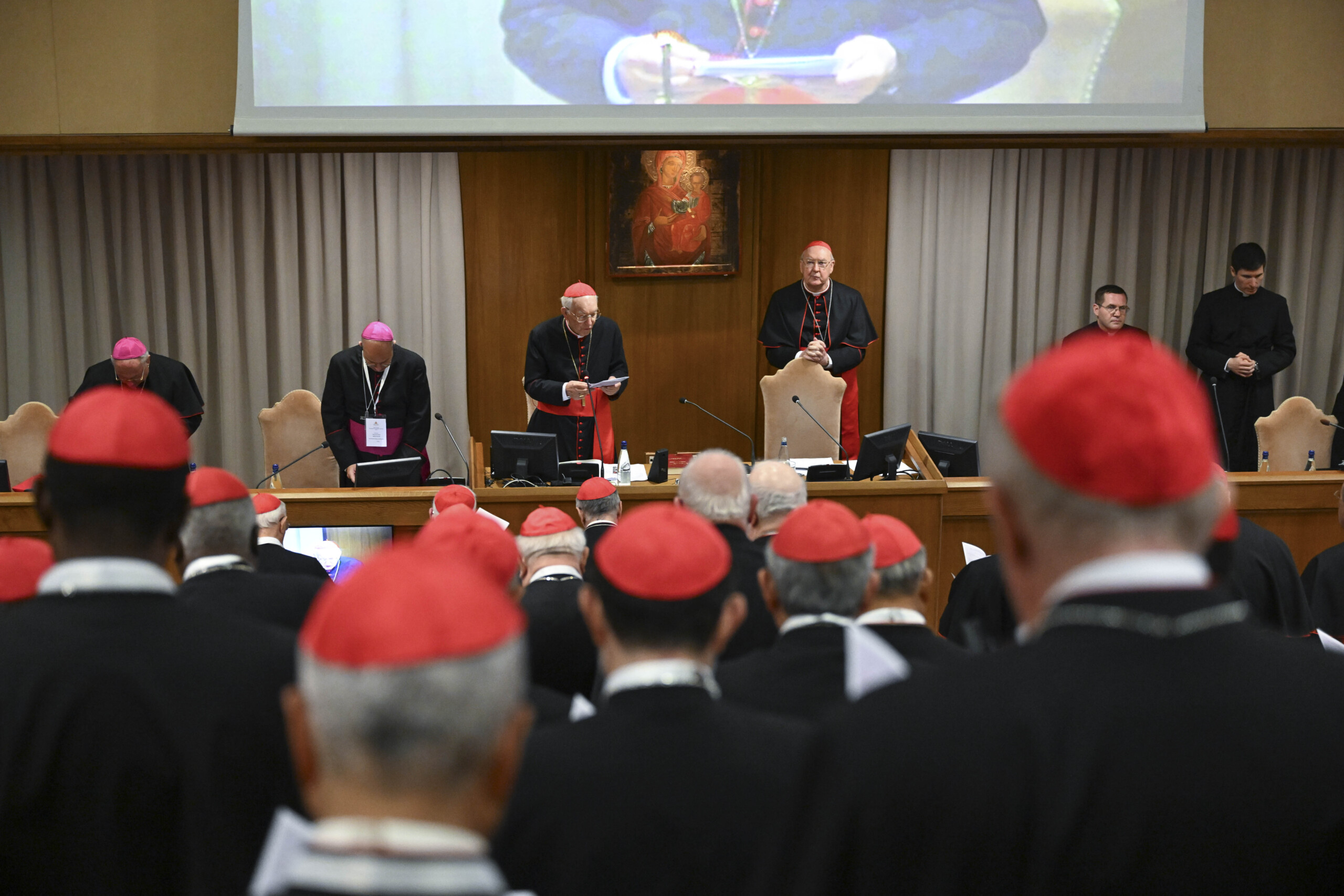 Conclave, entry of cardinals on May 7 at 4:30 p.m.