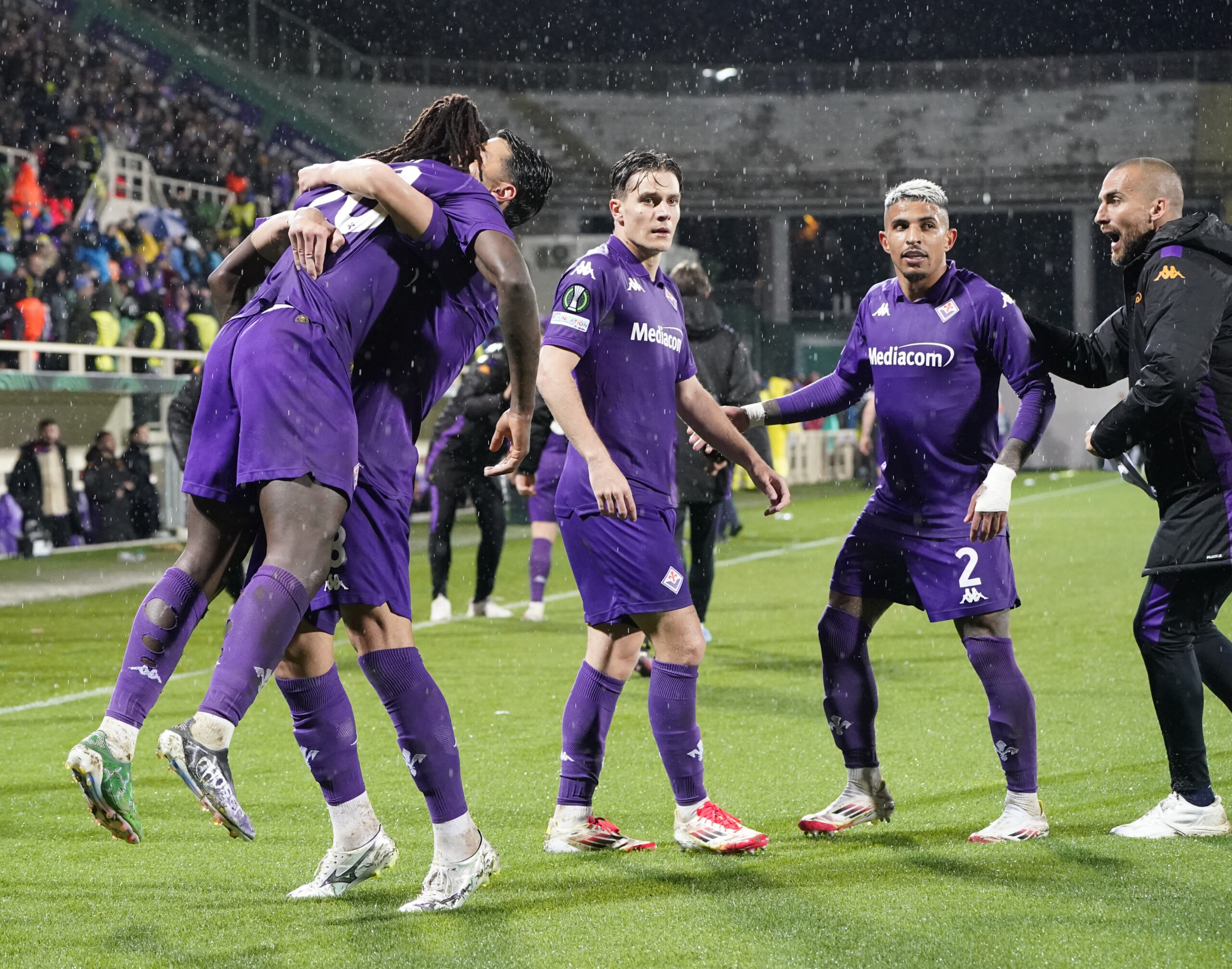 Conference League: Fiorentina-Panathinaikos 3-1, Viola advance to the quarter-finals