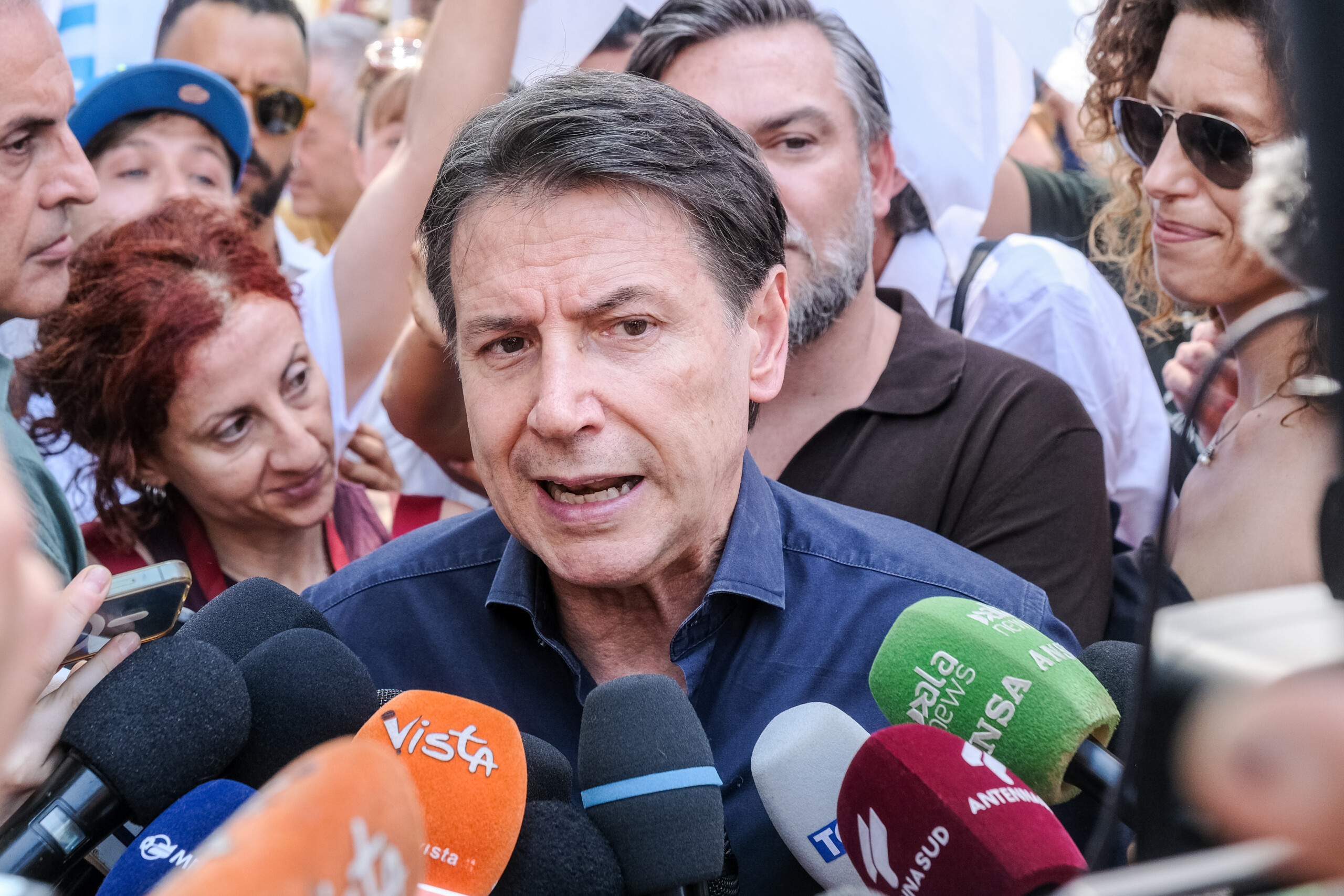 Conte : « Meloni doit immédiatement clarifier que l'Italie ne participera pas à l'escalade » Conte: ‘Meloni must immediately clarify that Italy will not participate in escalation’ Conte : « Meloni doit immédiatement clarifier que l'Italie ne participera pas à l'escalade » Conte: ‘Meloni must immediately clarify that Italy will not participate in escalation’