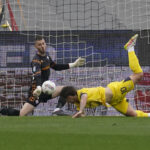 De Gea renews with Fiorentina until 2028