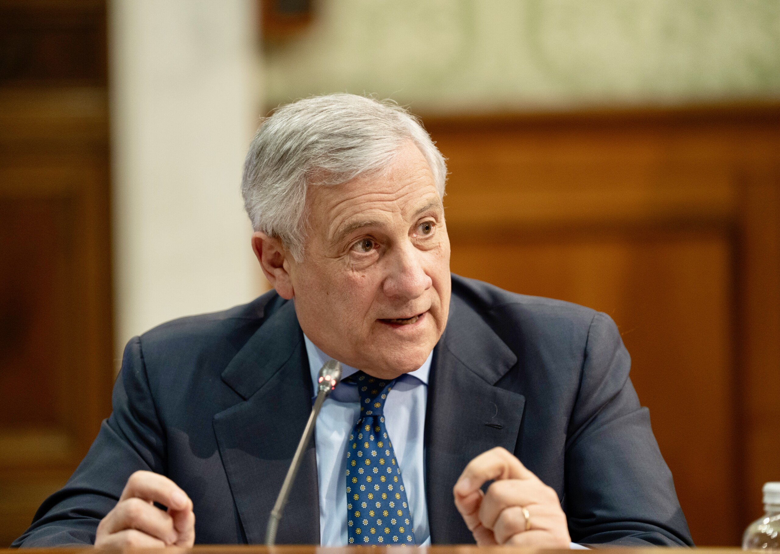 Defence: Tajani, 40,000 more soldiers? One of many studies, Parliament decides