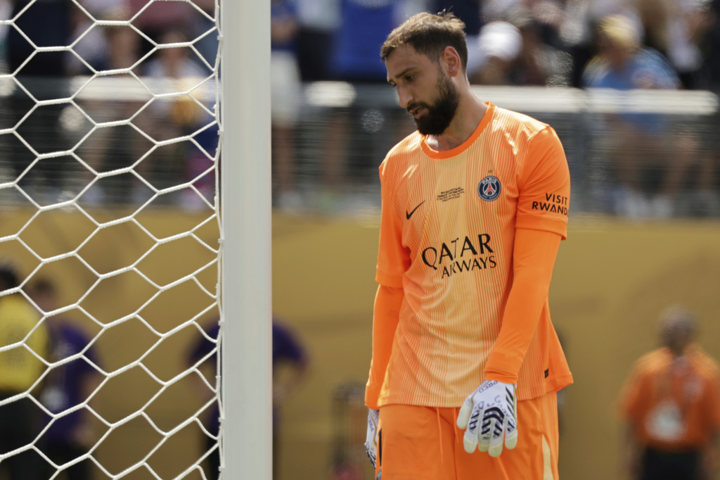 Donnarumma, Raiola: “PSG has no respect, we are considering legal action”