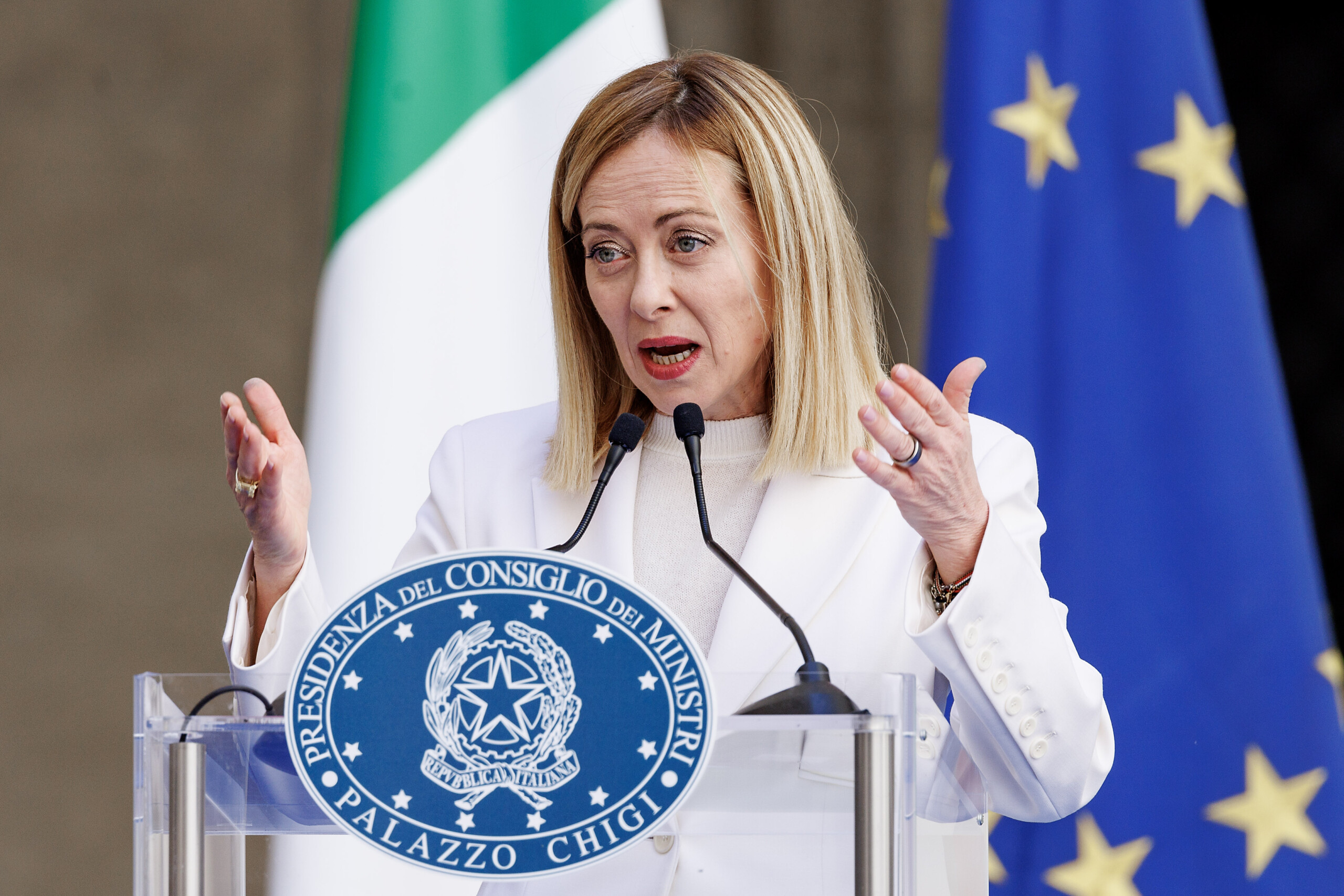 Duties, Meloni: ‘For companies 32 billion from NRP, cohesion funds and climate plan’.