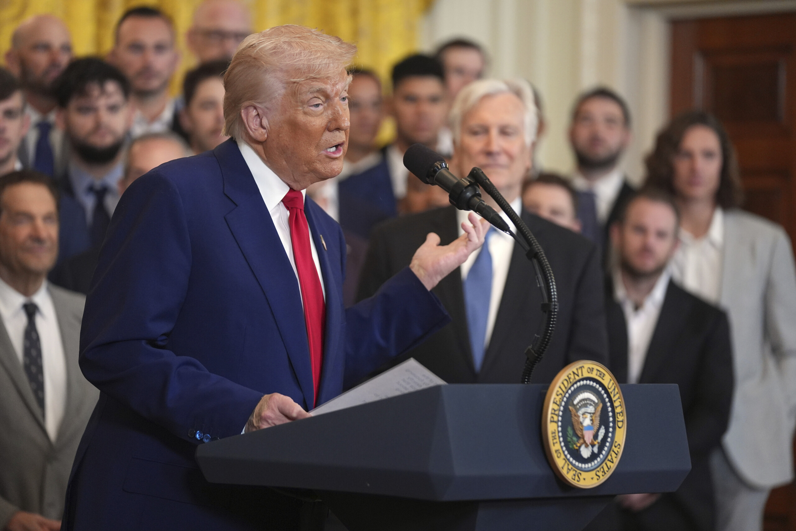 Duties, Trump threatens China: ‘Another 50% if it doesn't withdraw countermeasures’