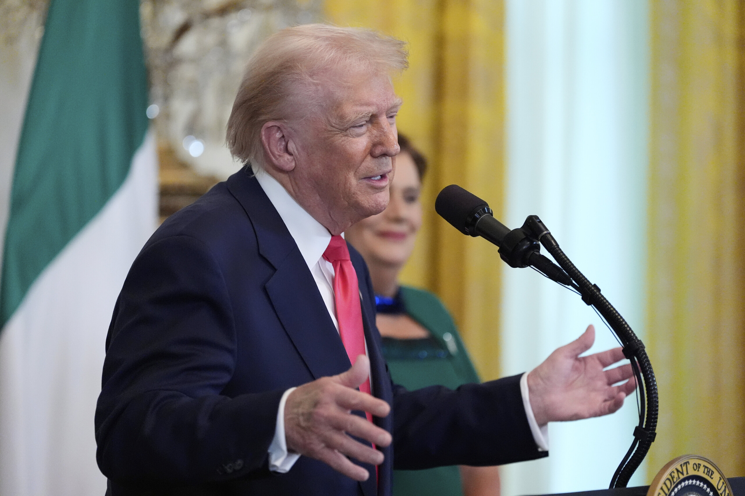 Duties: Trump threatens EU: ‘50% off whisky or 200% tariffs on wines and champagnes’