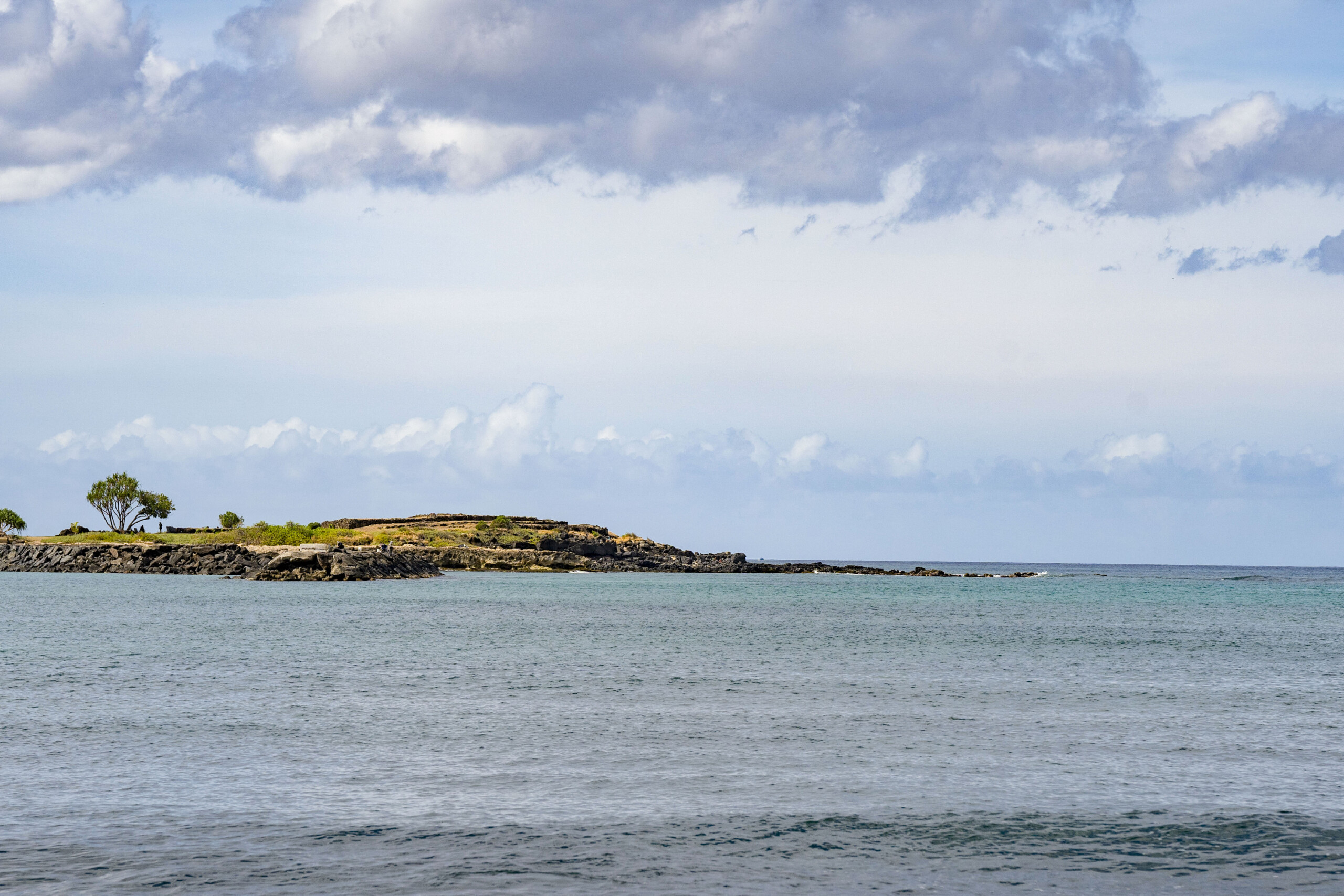 Earthquakes, tsunami warning downgraded in Hawaii