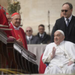 Easter, Holy See: "Pope Wants to Be in St. Peter's Square for 'Urbi et Orbi'"