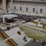 Easter, Pope: ‘We see a desire for death in wars and violence against women and children’