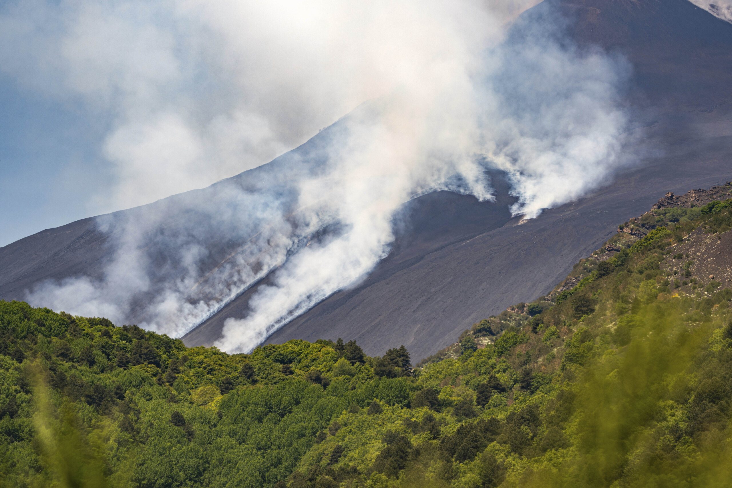 Etna, Schifani: ‘Situation monitored, no danger to the population’