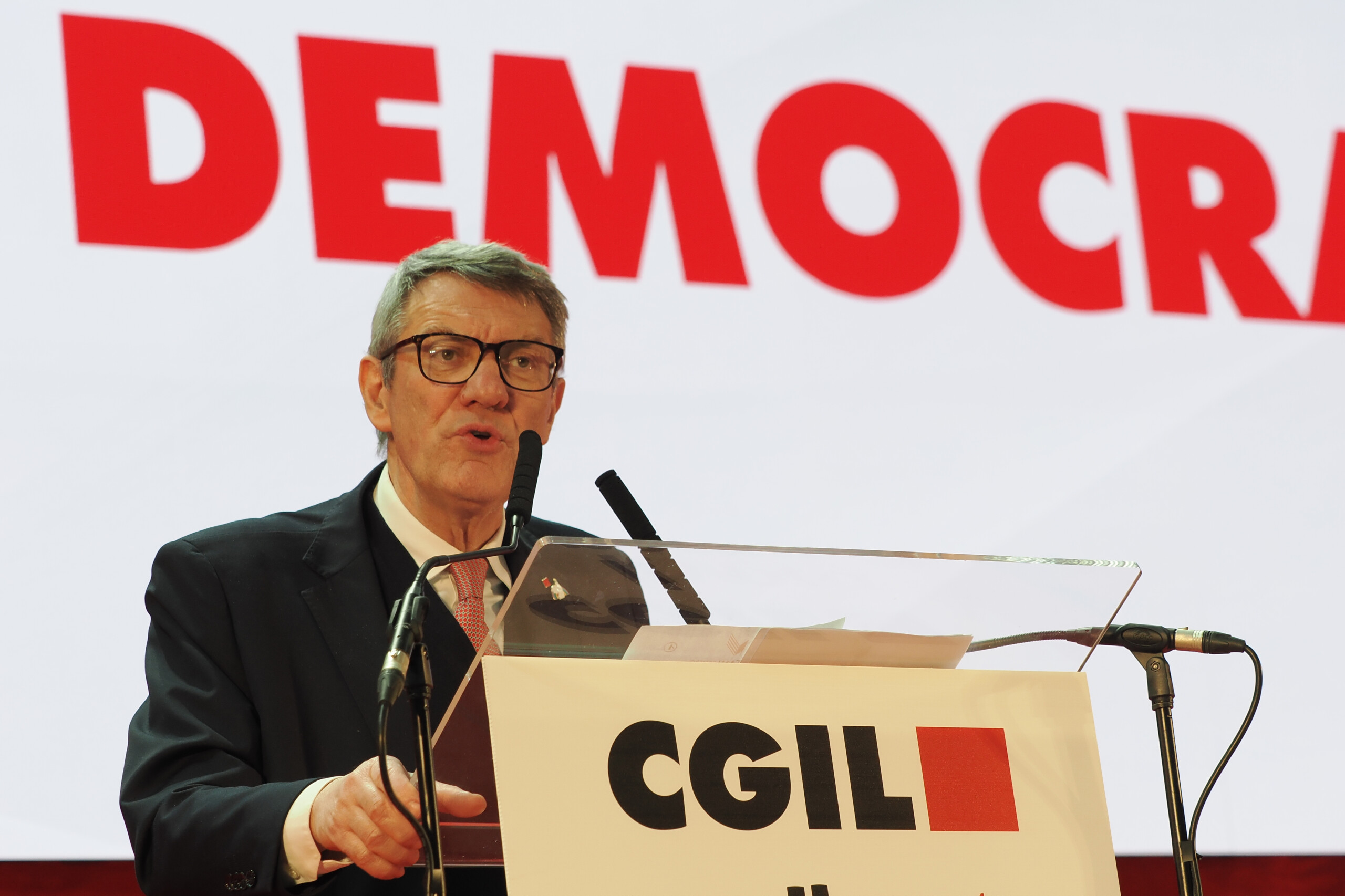 EU, Landini: ‘CGIL in the square on 15/3 for Europe of peace, work and rights’.