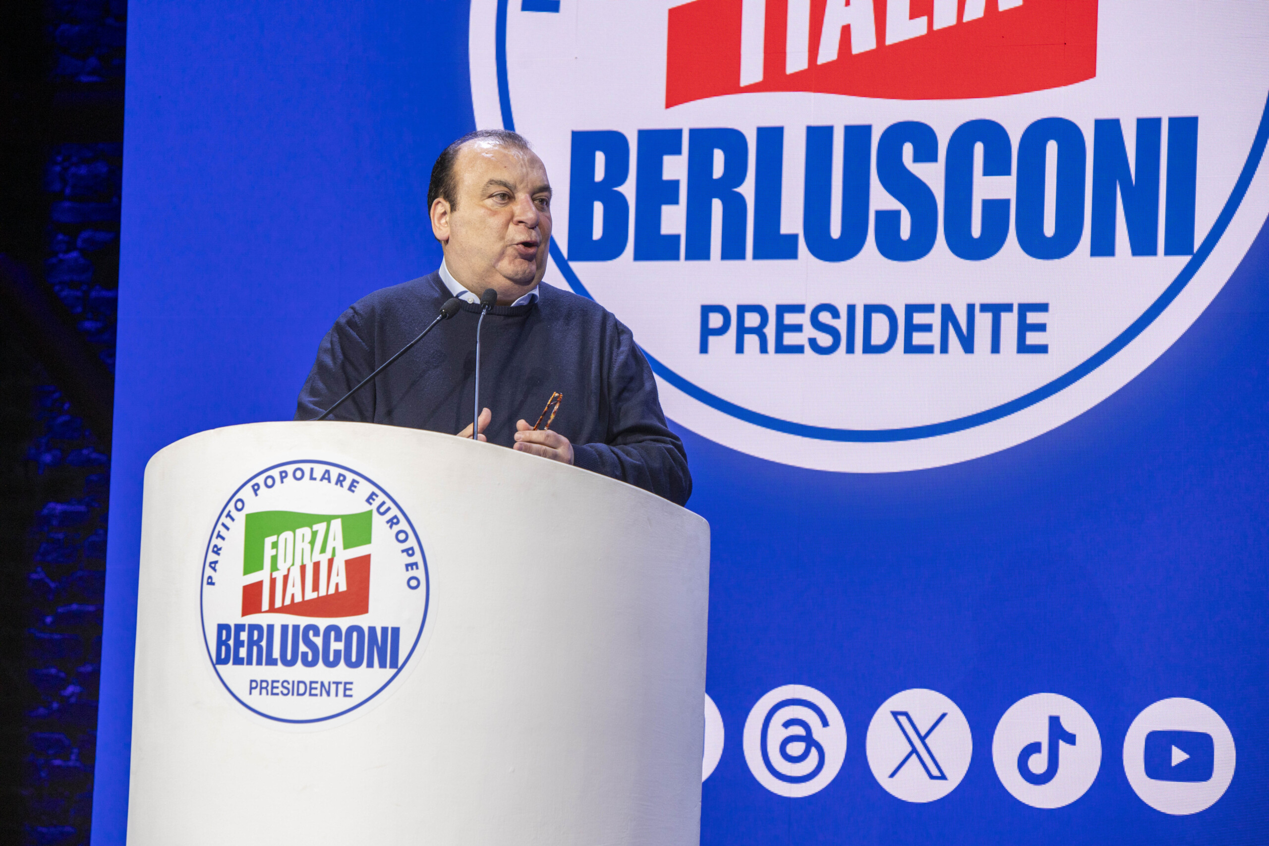 EU: MEP Martusciello's secretary placed under house arrest