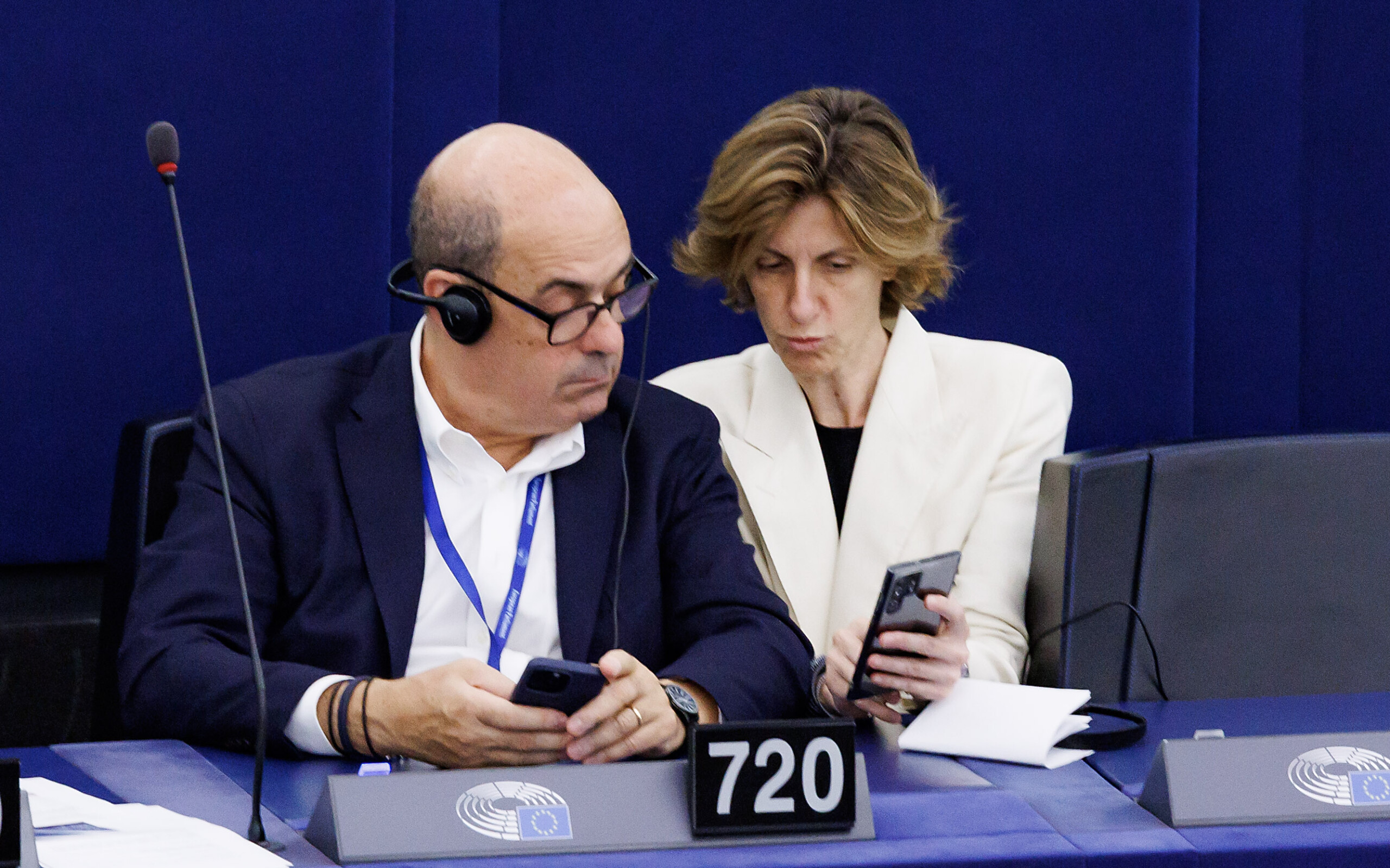 EU: Pd split on rearmament plan resolution, 11 abstentions and 10 in favour EU: Pd split on rearmament plan resolution, 11 abstentions and 10 in favour