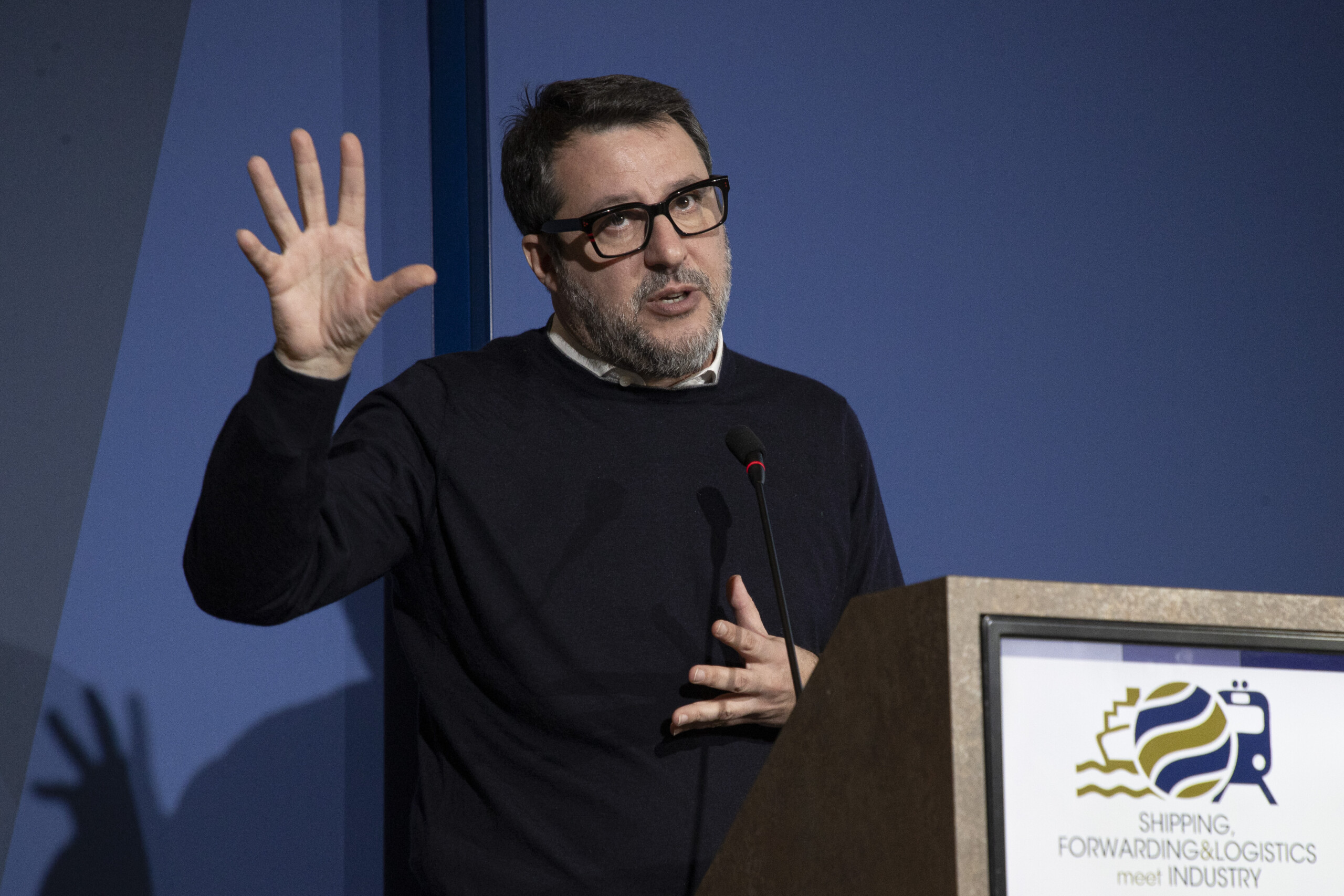 EU, Salvini: "National interest is not going into debt to buy weapons" EU, Salvini: "National interest is not going into debt to buy weapons"