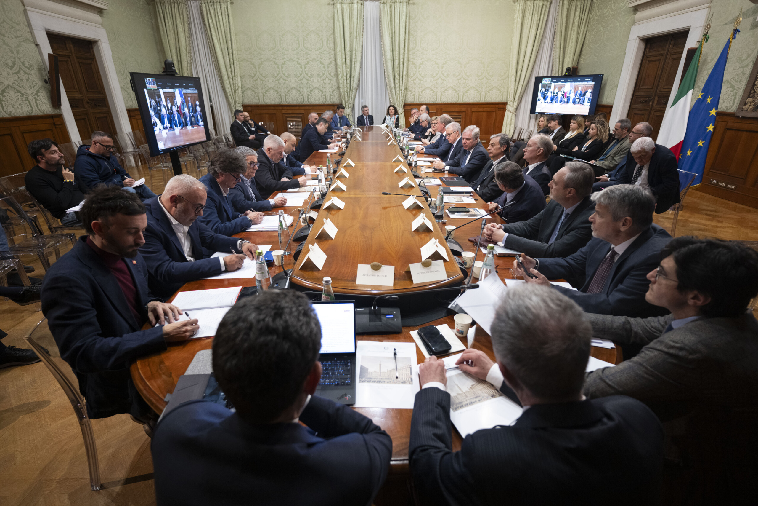 Ex Ilva: government-union talks at Palazzo Chigi on 21 May Ex Ilva: government-union talks at Palazzo Chigi on 21 May