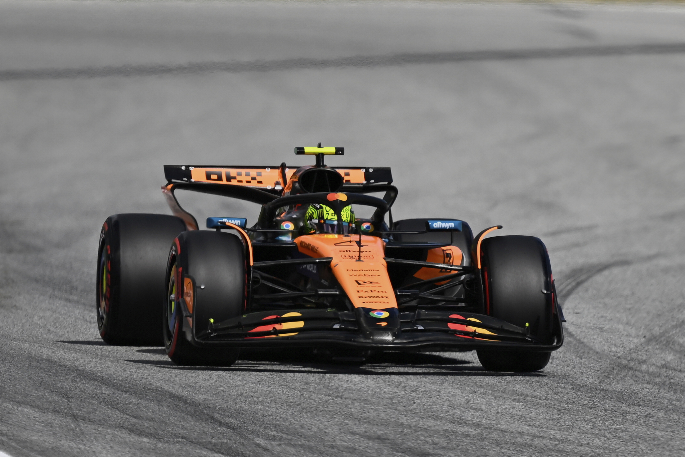 F1, Austrian GP: Norris on pole ahead of Leclerc. Hamilton fourth